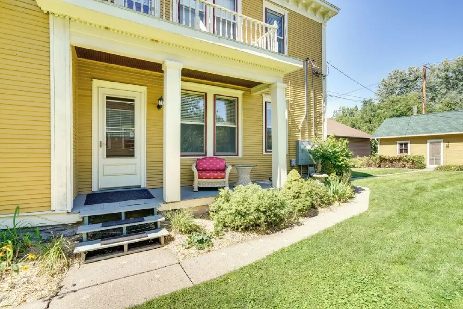 Historic Cathedral Hill Home w/ Shared Backyard!