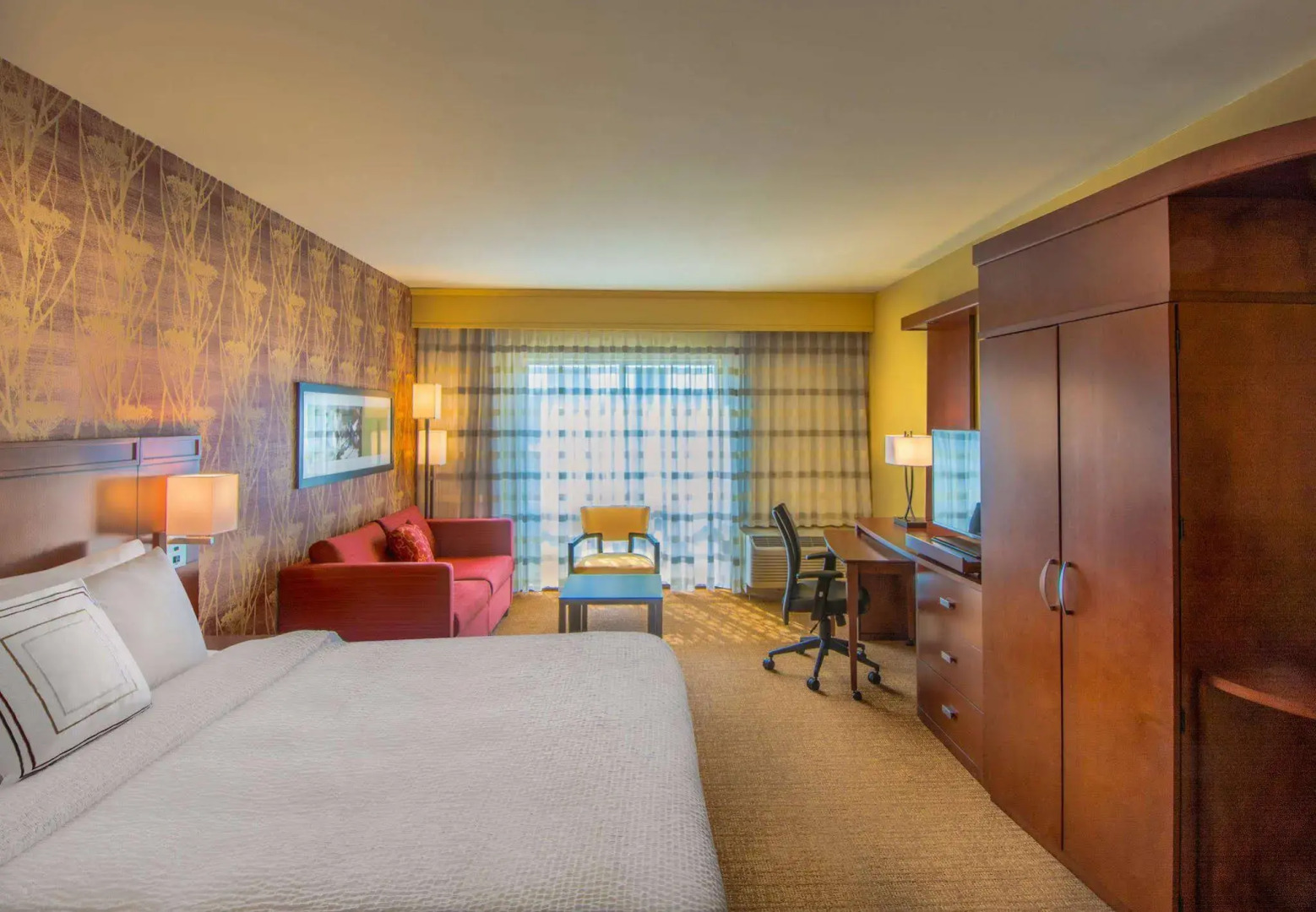 Courtyard by Marriott Charleston Downtown/Civic Center