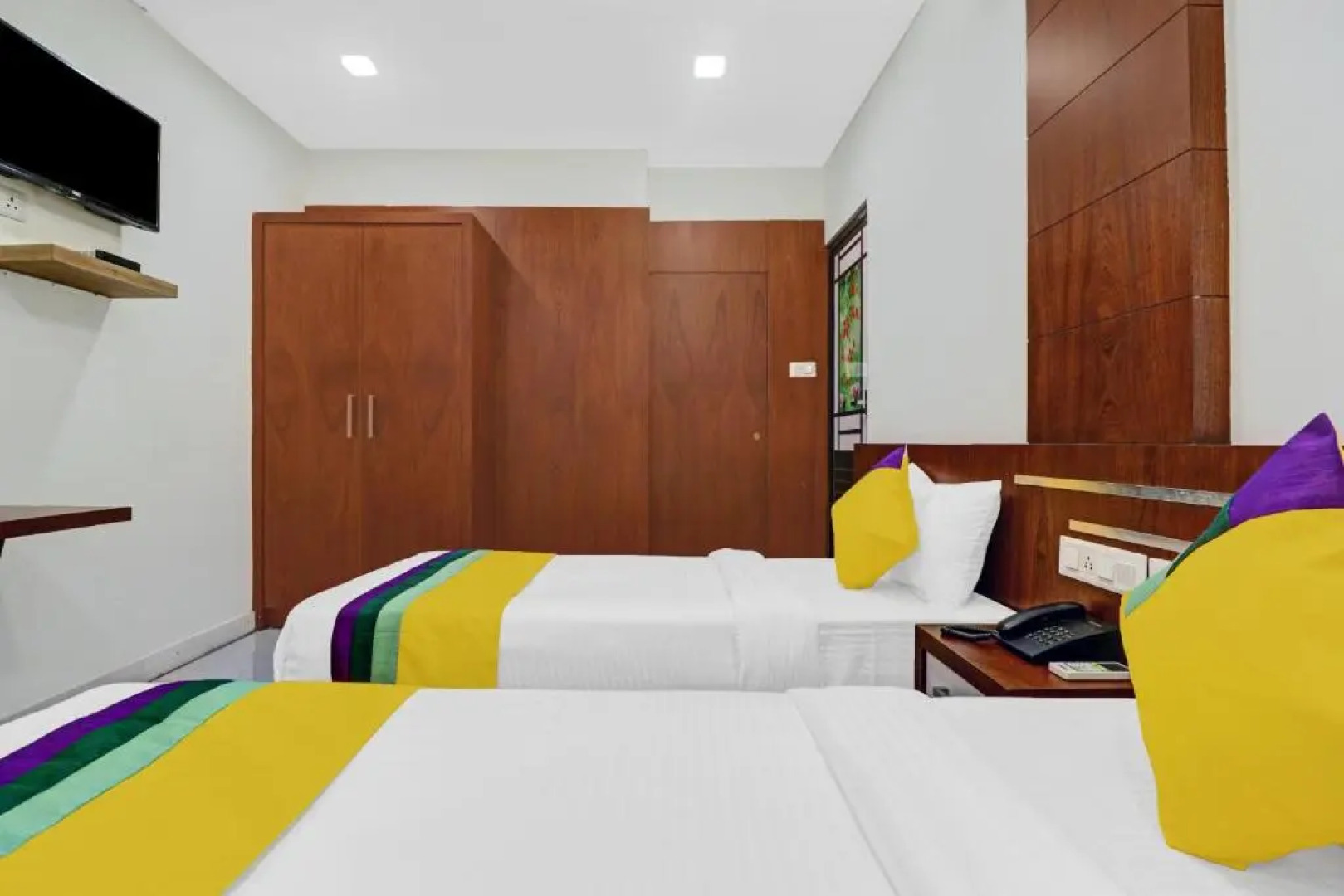 Itsy By Treebo - Fathima Palace