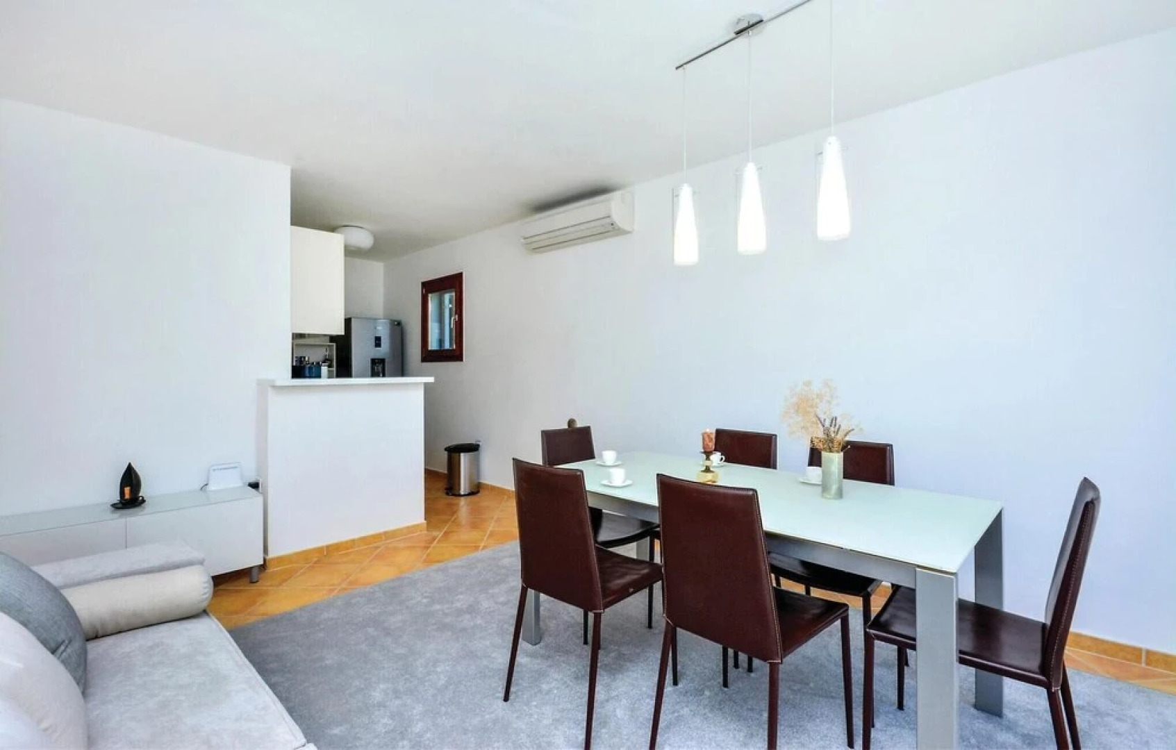 Amazing Home in Zrnovnica With Wifi and 2 Bedrooms