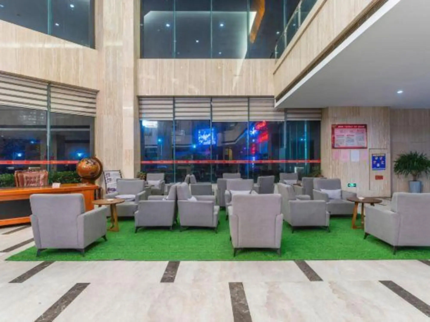 King's Park International Hotel