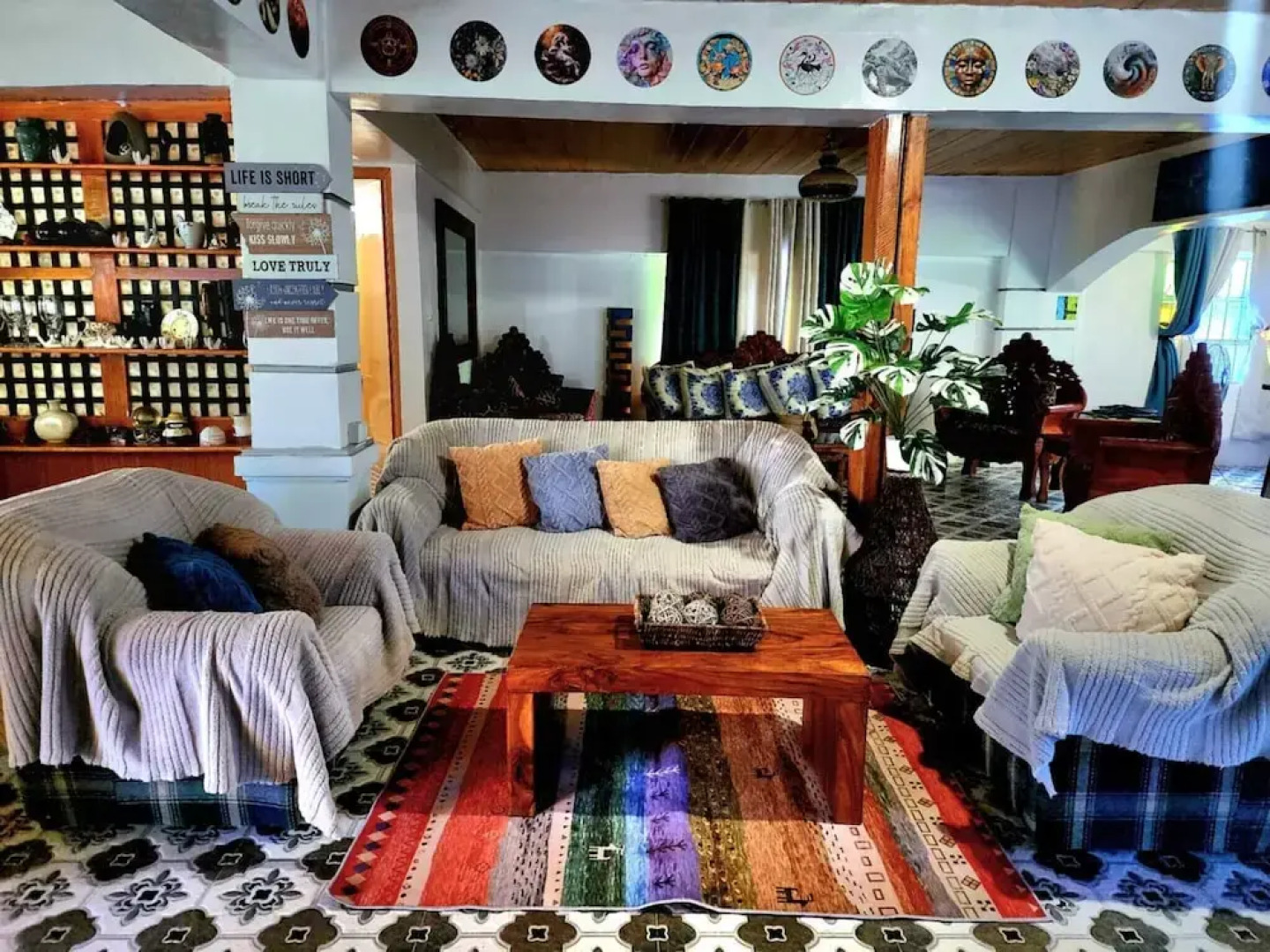 3 Bed House - Sleeps 20 - Pets - Pool - Garden