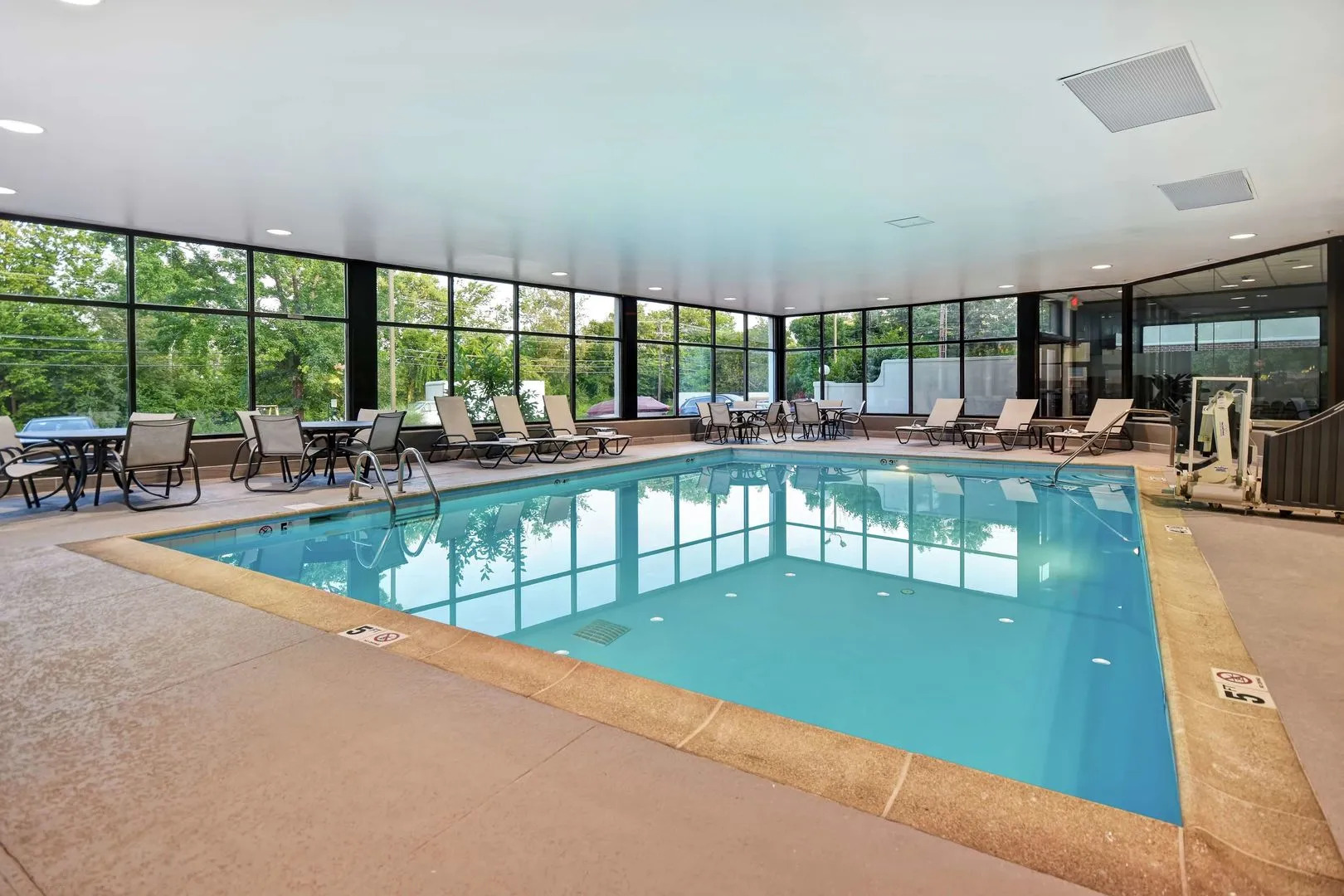 Hampton Inn I-75 Lexington/Hamburg Area