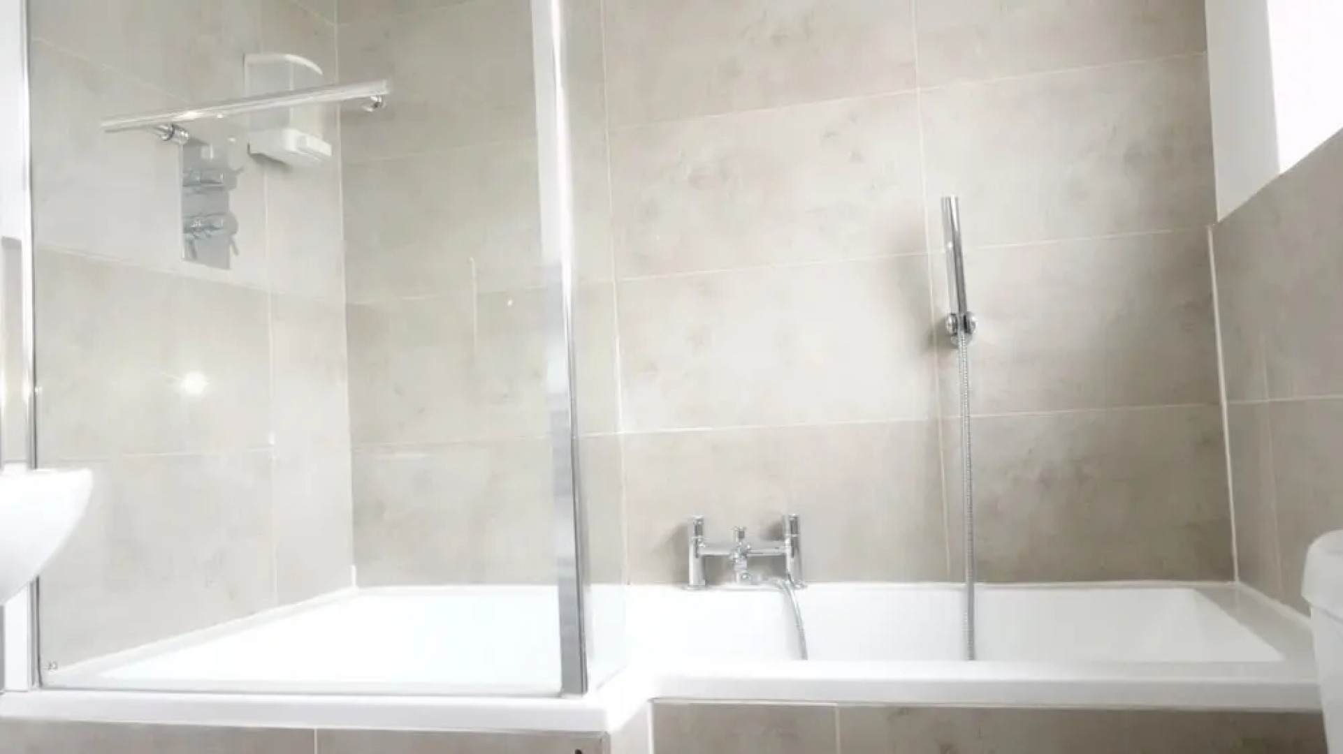 The Great Airport Place