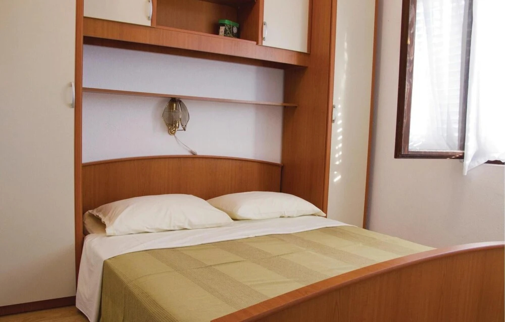 Nice Home in Vinisce With Wifi and 5 Bedrooms