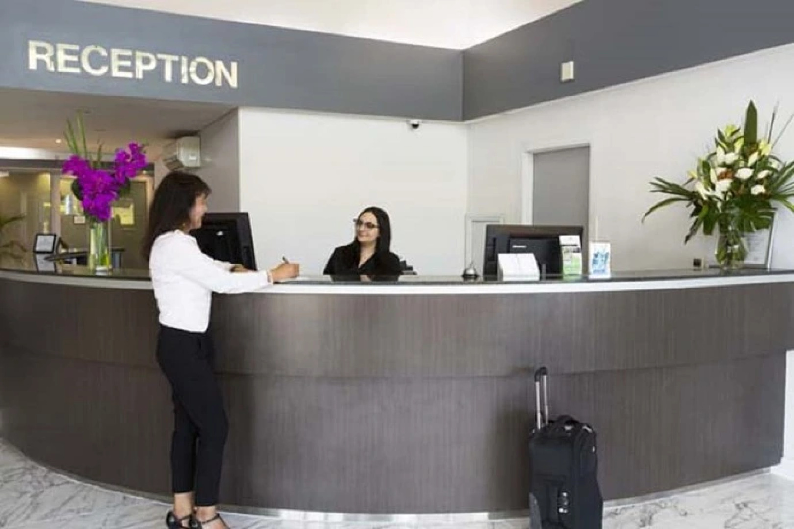 Hotel AJ International