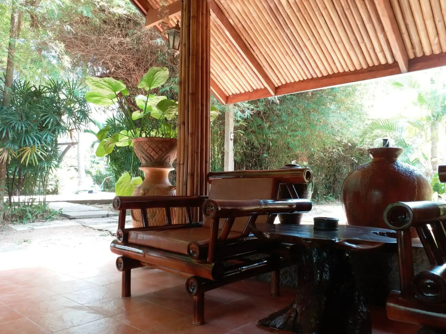 Kaengkrachan Boathouse Paradise Resort