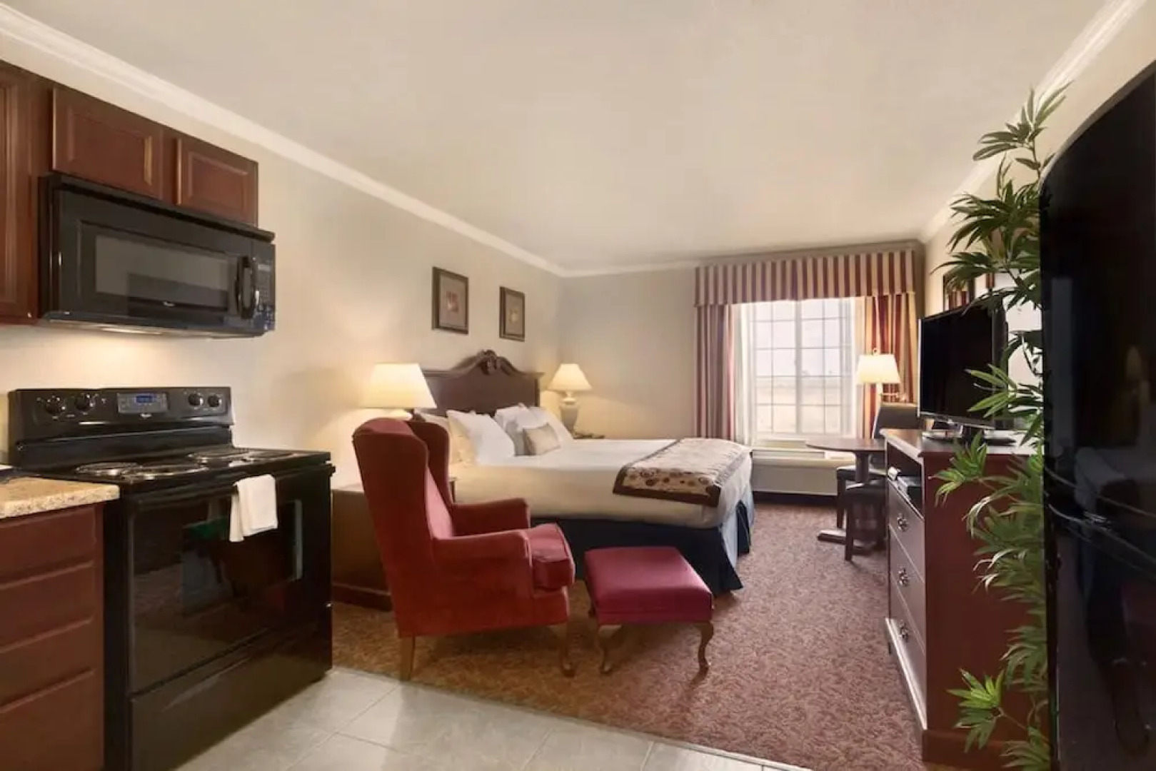 Ramada by Wyndham Moses Lake