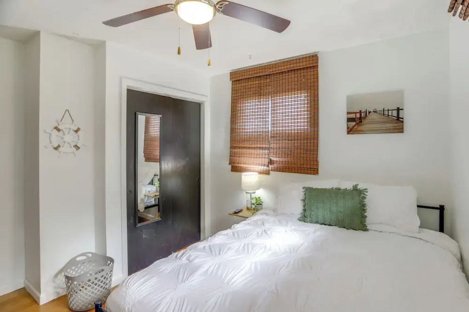 Steps to Lake Erie! Cedar Point Home Base w/ Deck