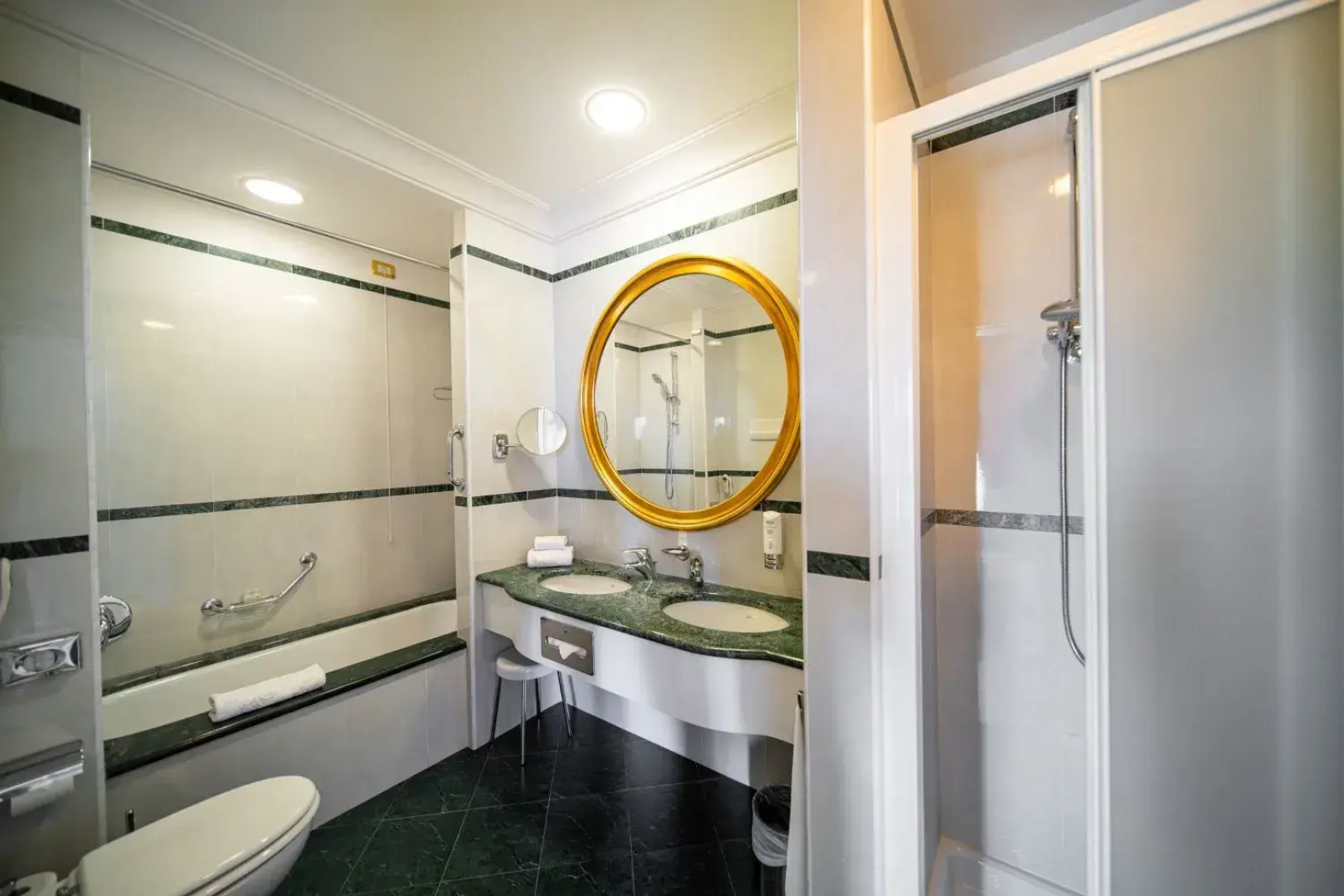 Hotel La Residence & Idrokinesis