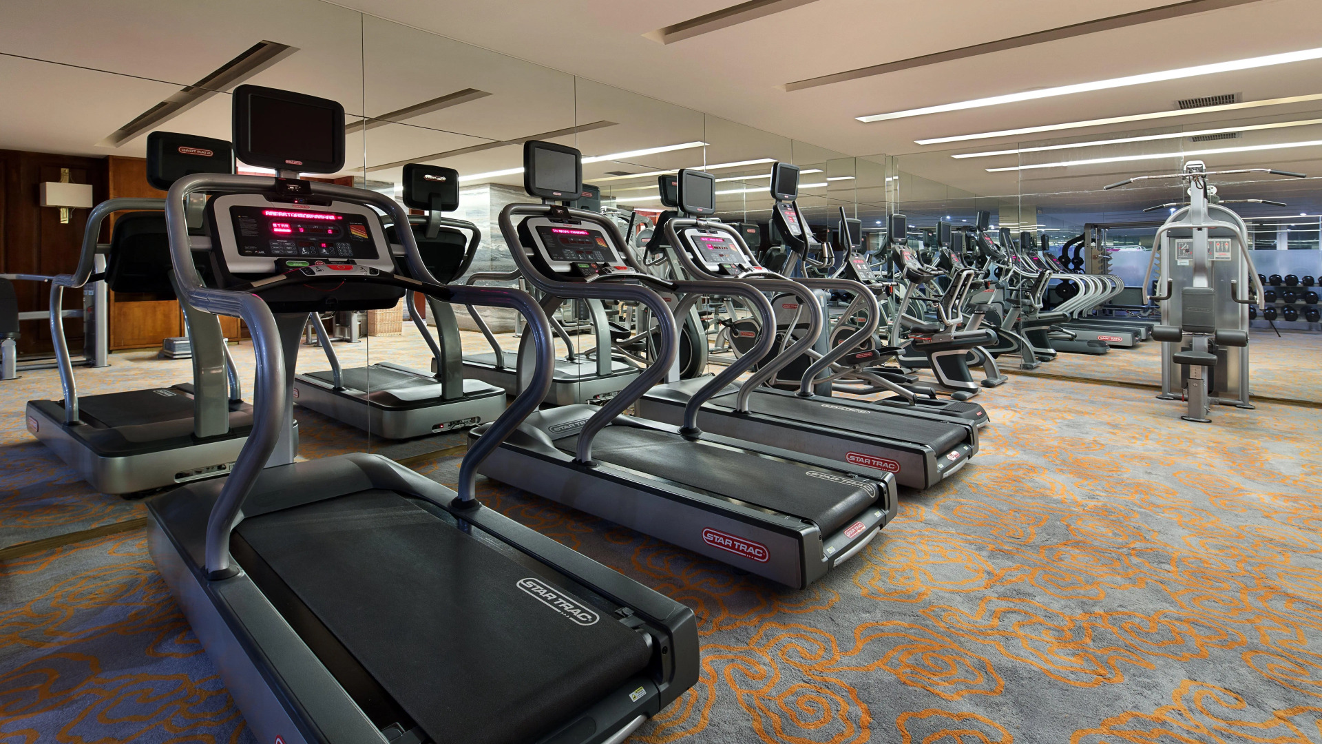 Отель Crowne Plaza Resort Sanya Bay