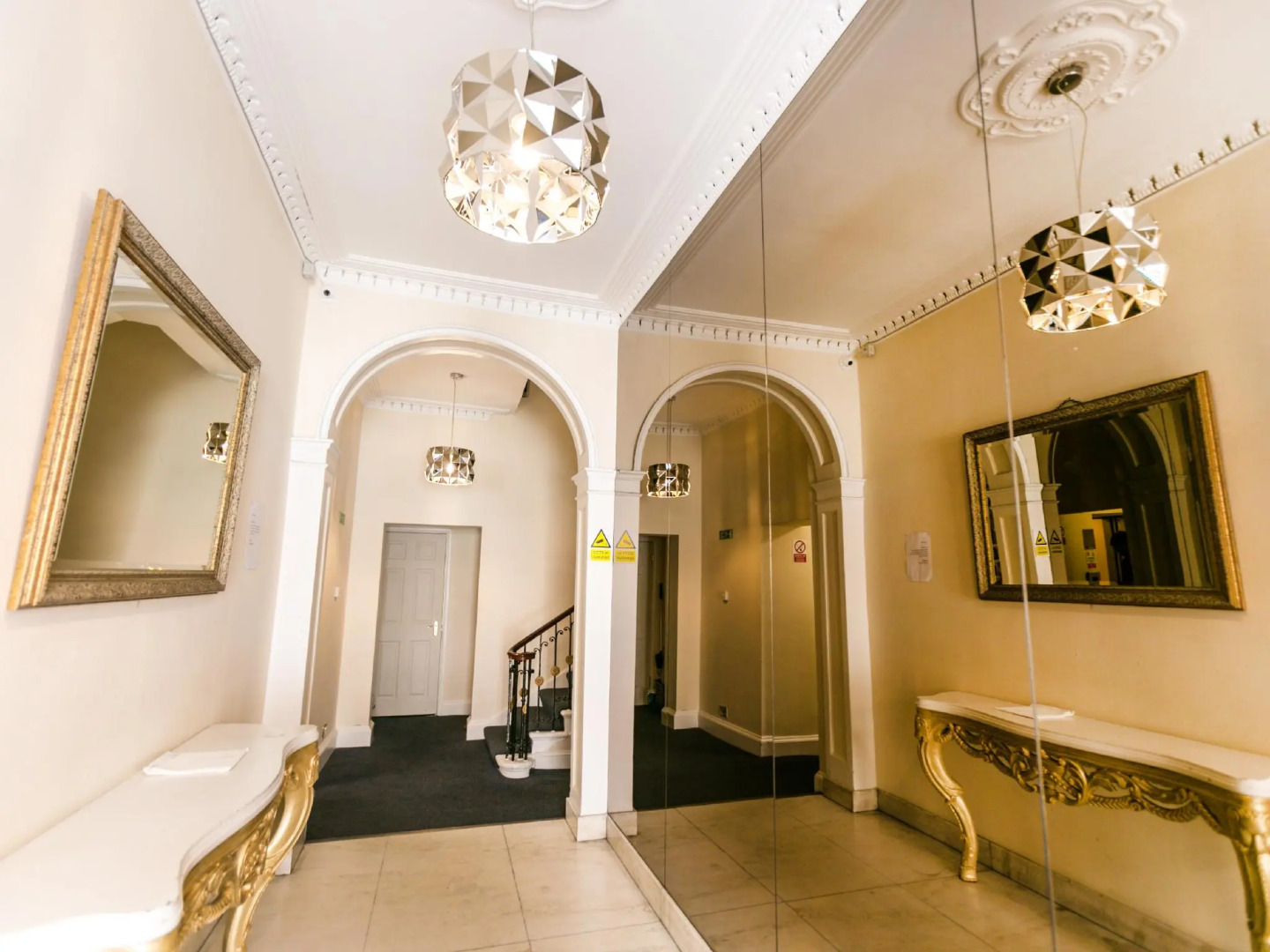 Park Lane Apartments - Clarges St