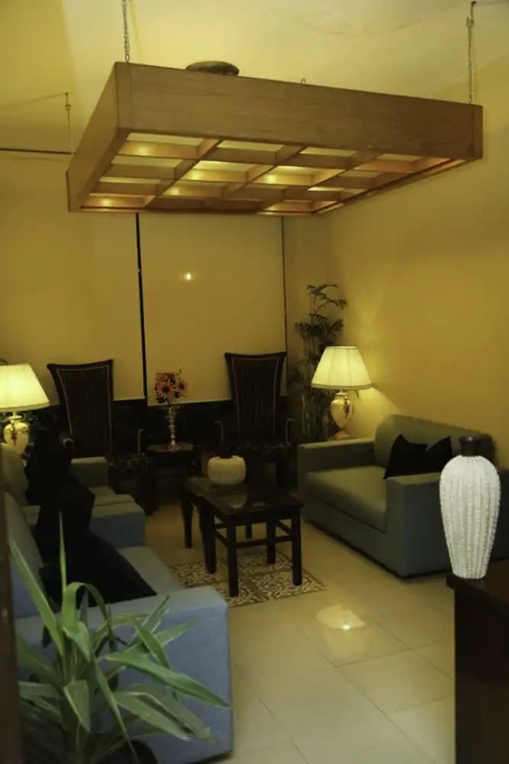 Royal Elegance Hotel