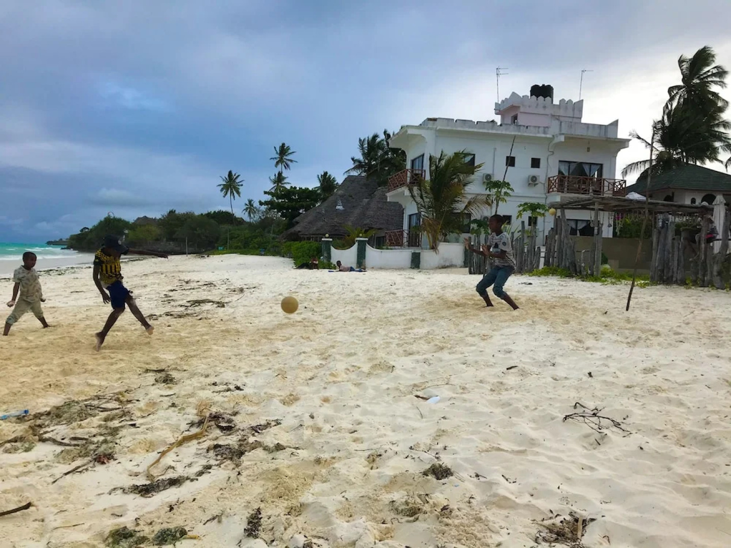 Jambiani White Sands Beach Bungalows