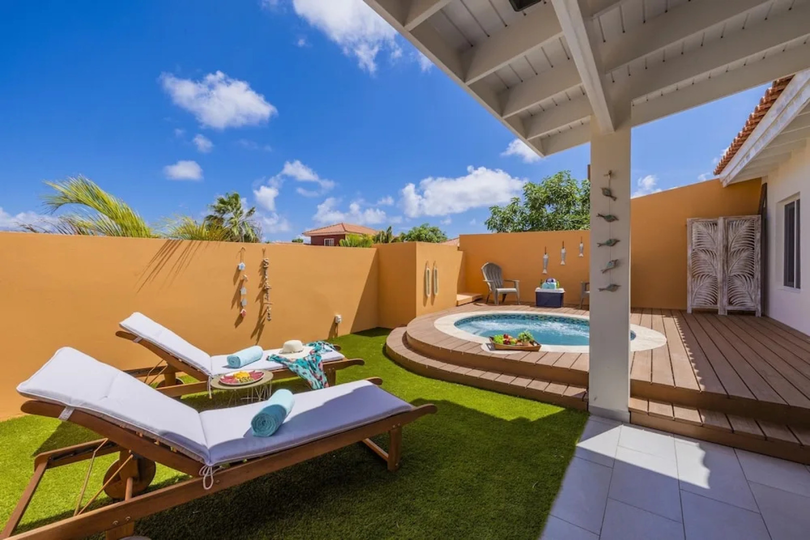 NEW 1BR Apartment Private Pool