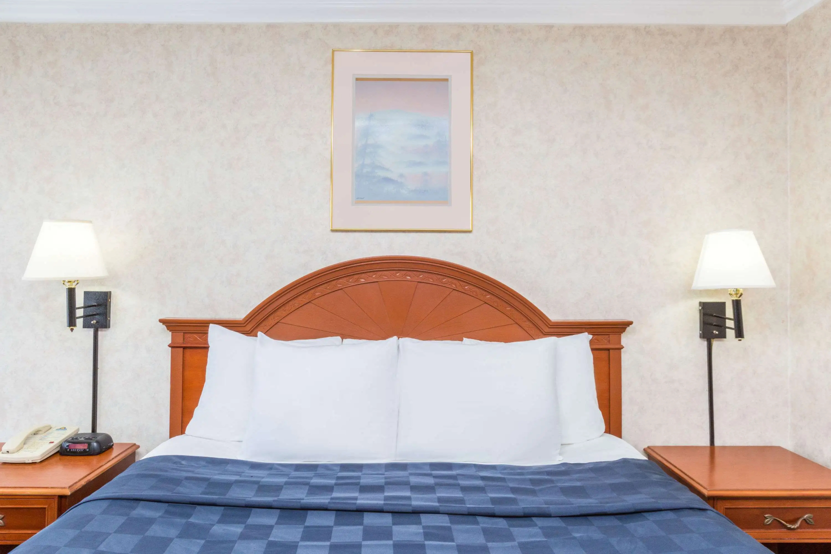 Days Inn by Wyndham Los Angeles Stadium Area/LAX