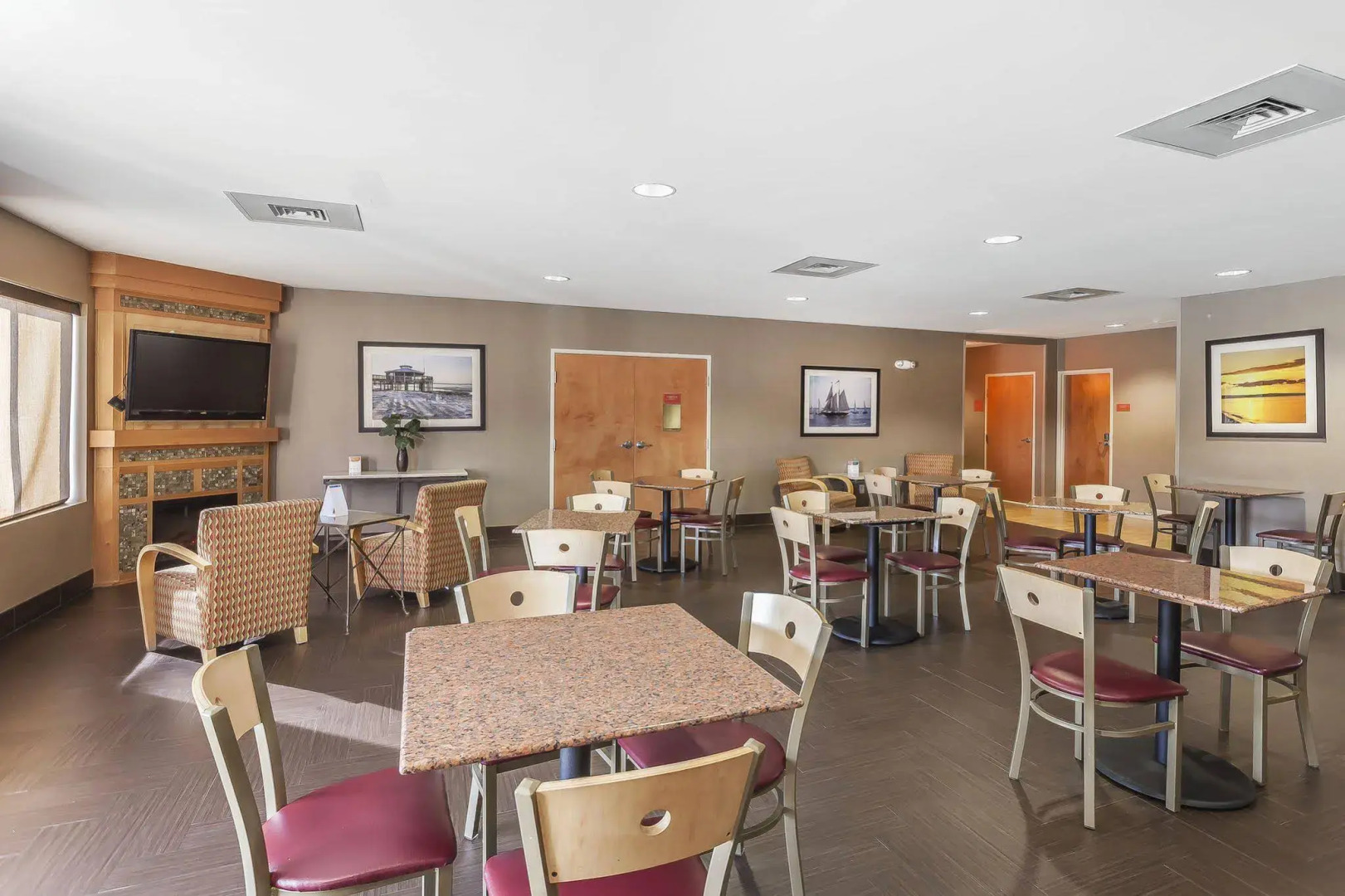 Comfort Suites Suffolk - Chesapeake