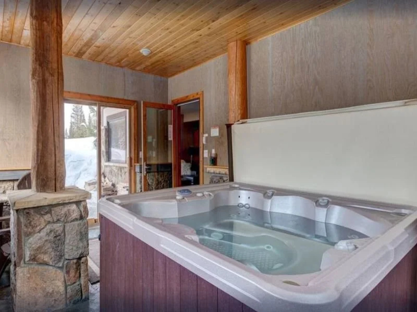 400 Whispering Pines Dr. (Private Home) Holiday home 5