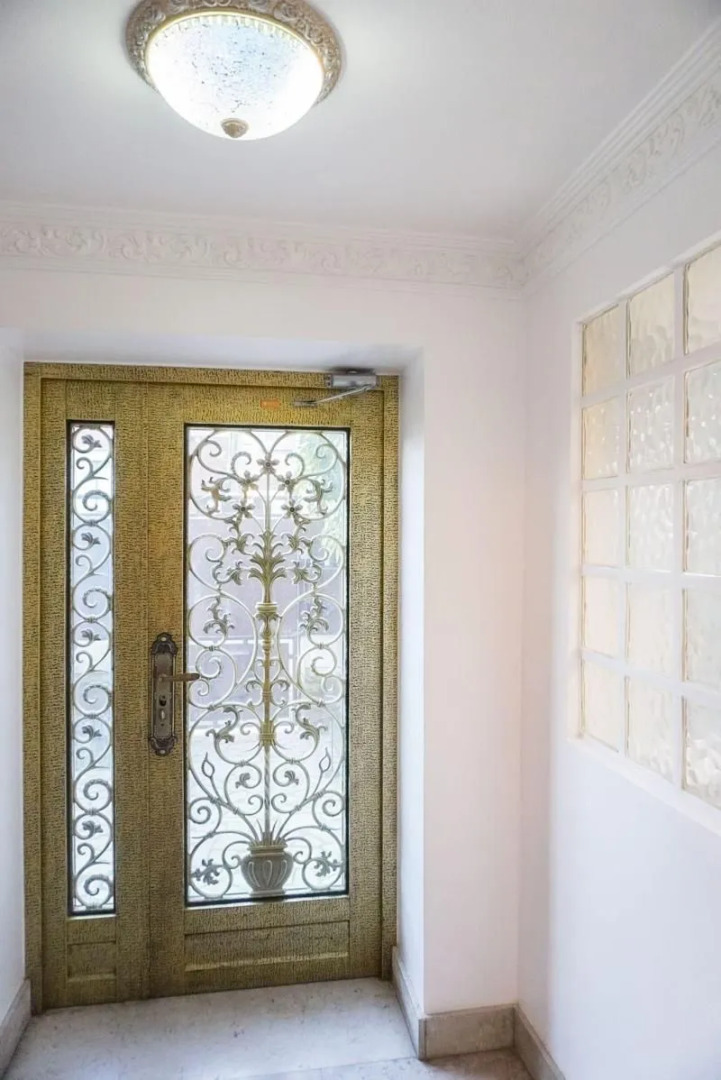 La Maison Charentonneau