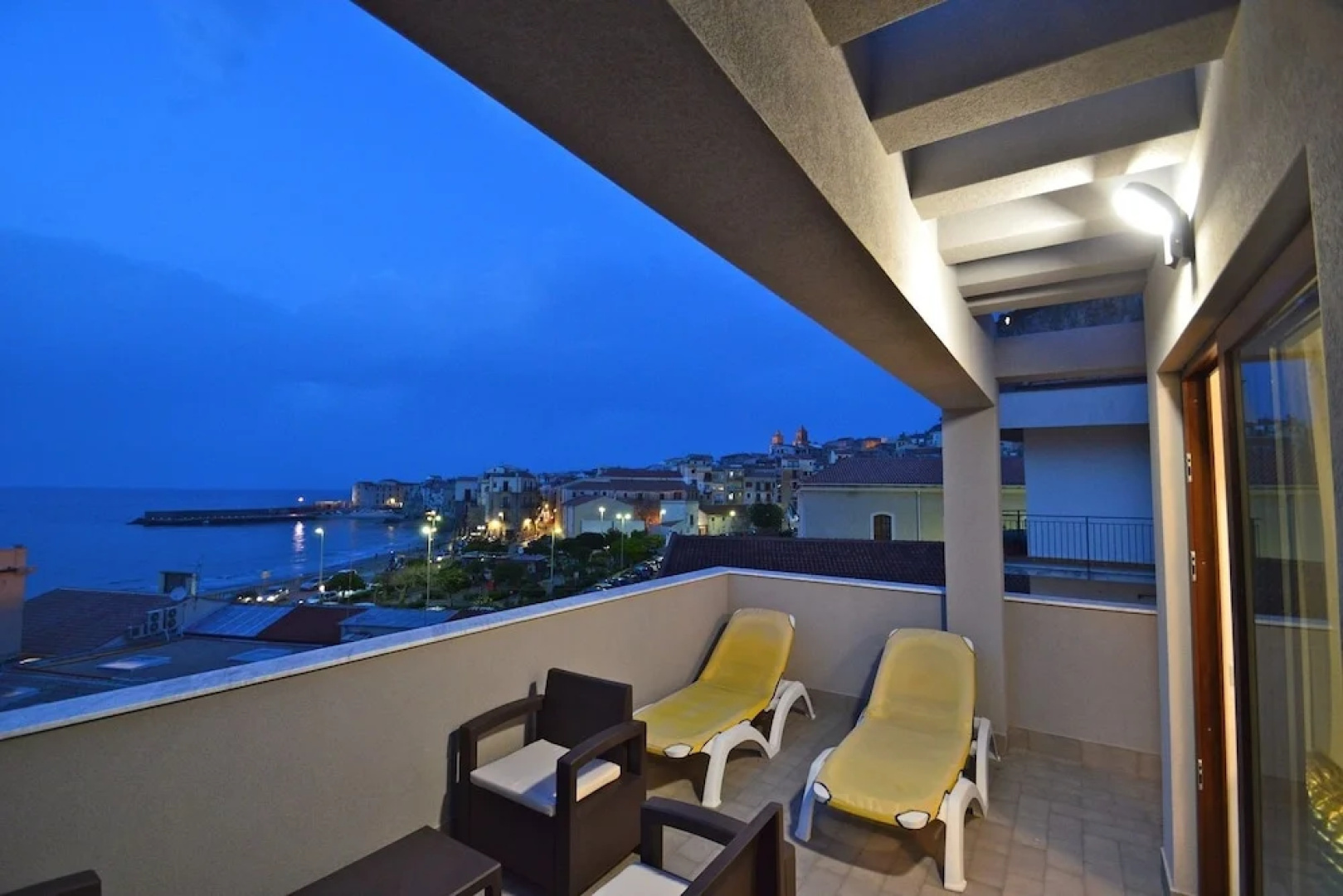 Royal Sea House