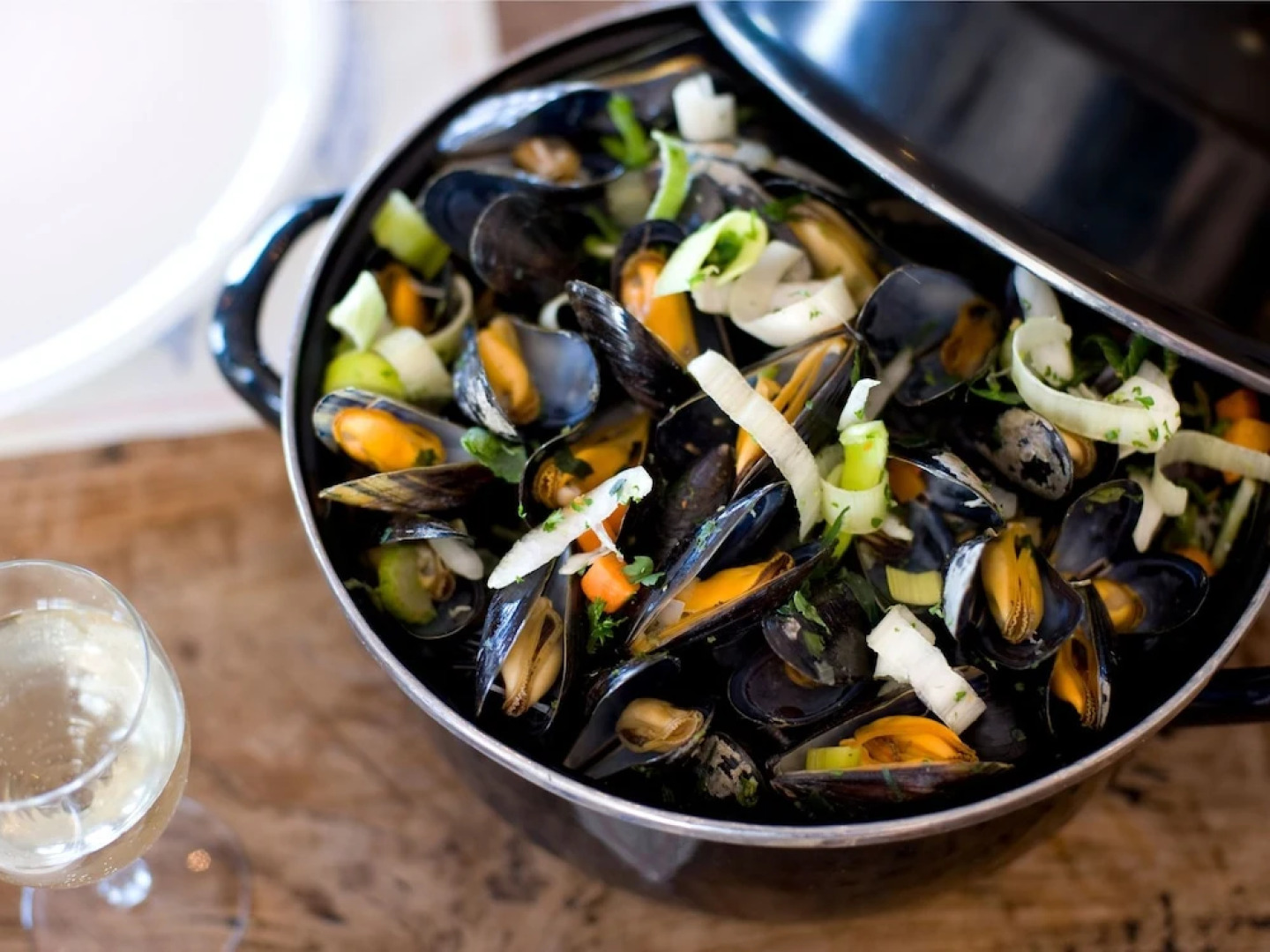 Modern Chalet Near Marina