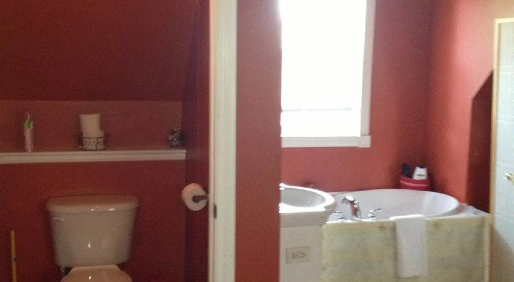 Cottage by the Marina