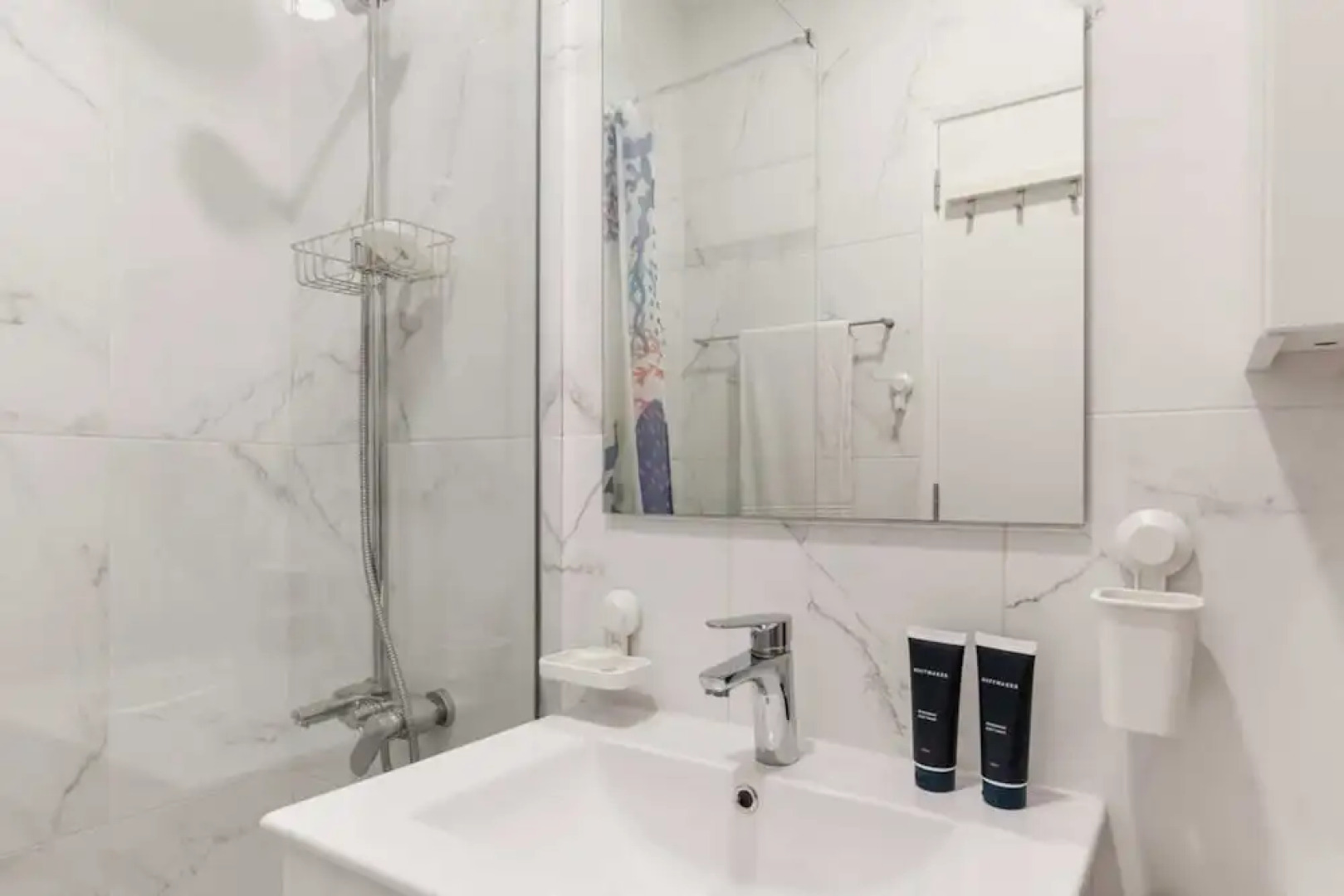 Beautiful 1 Bedroom Apartment Near Benfica