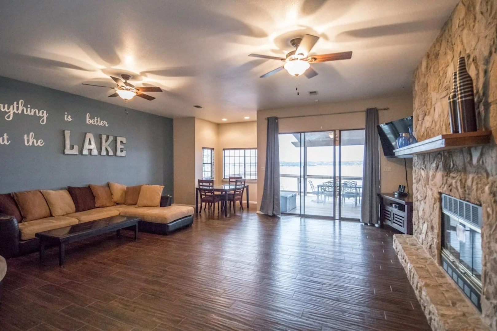 Water's Edge Retreat 4 Bedrooms 2.5 Bathrooms Home