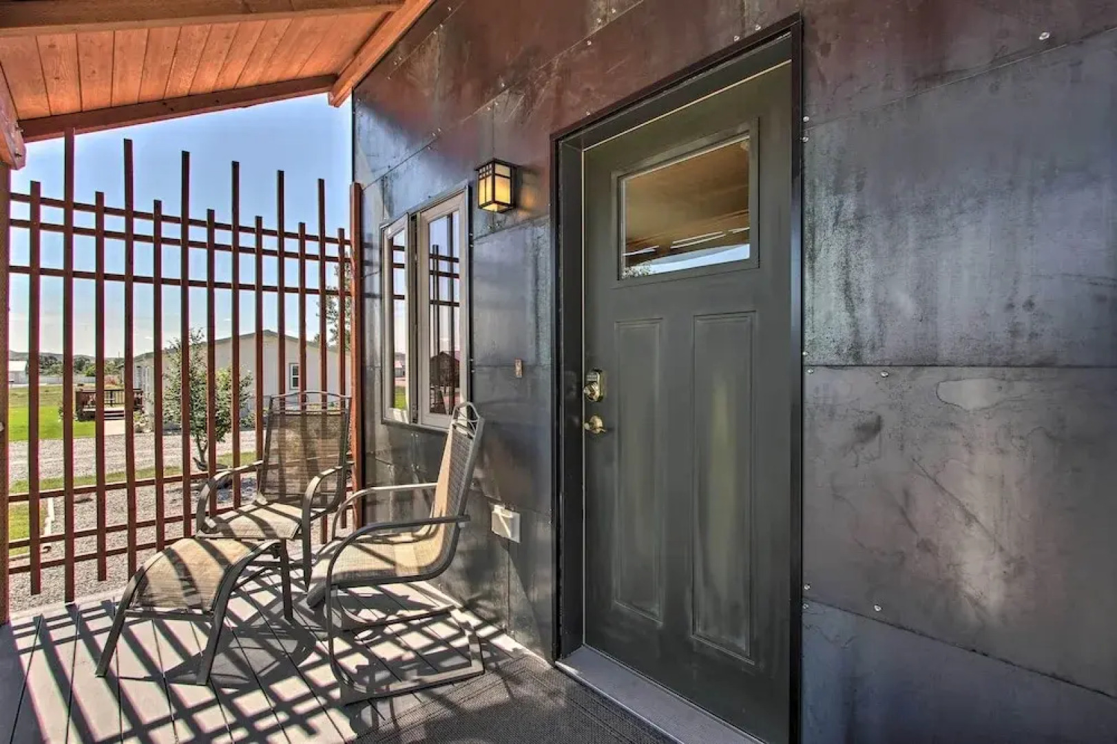 Pet-friendly Choteau Townhouse With Gas Grill!