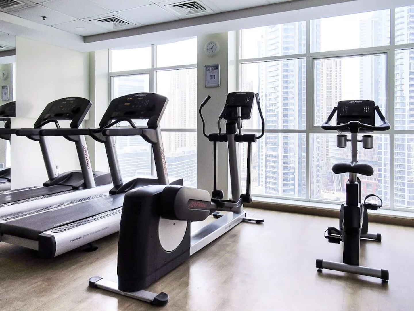 Warm & Spacious 2BR in The Famous Dubai Marina