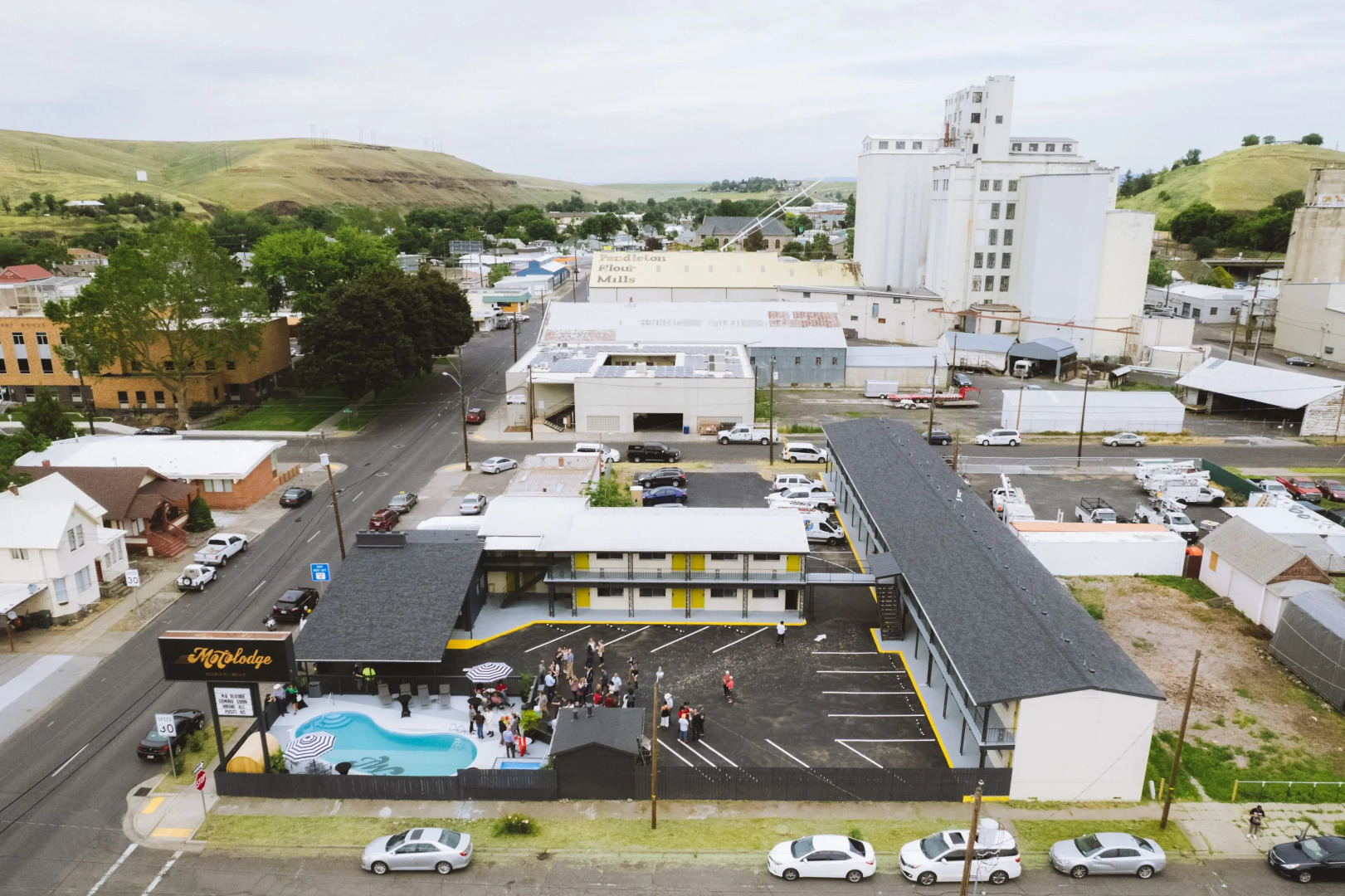 Rodeway Inn & Suites