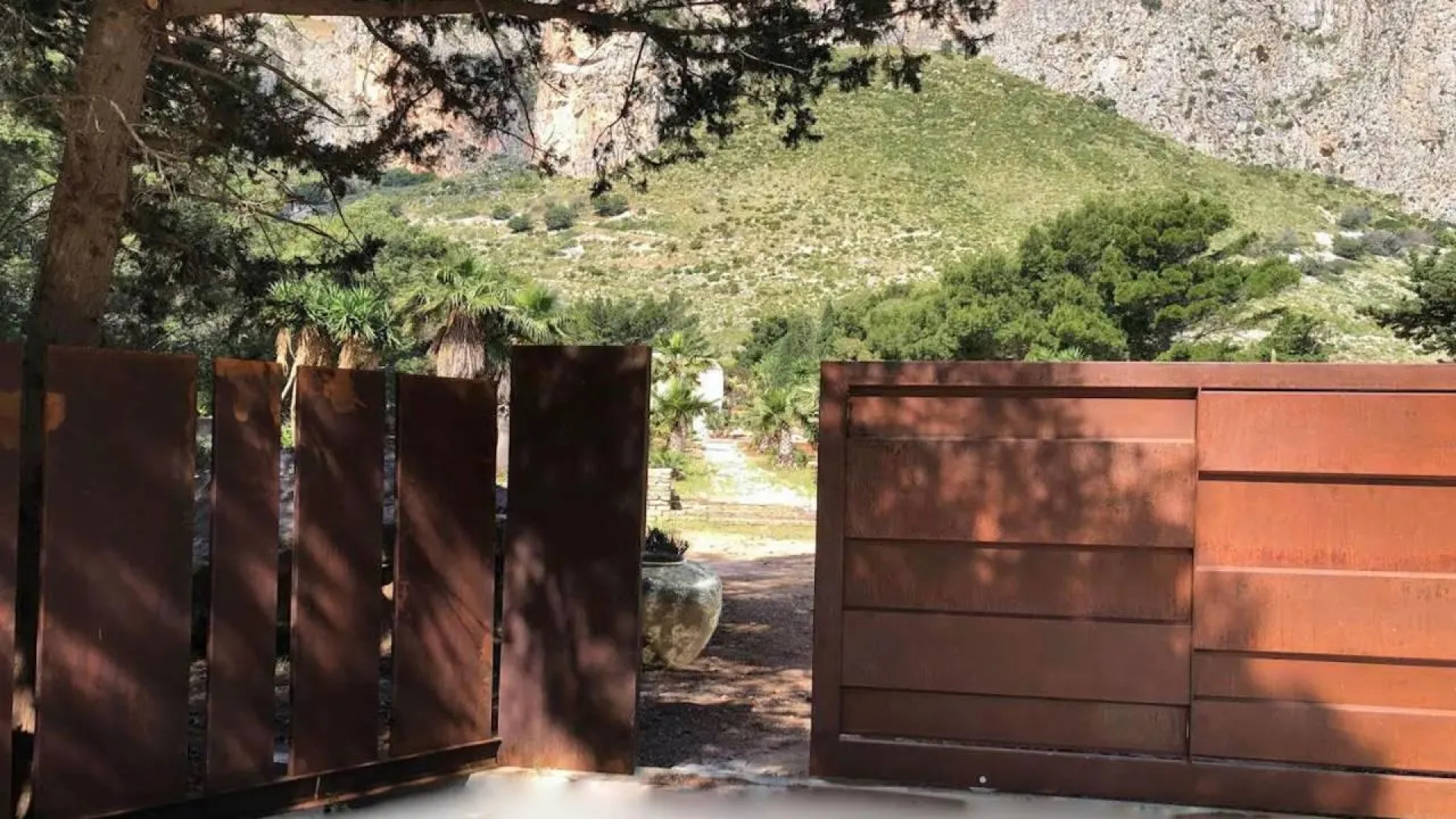 Araja Villa & Suite By Geocharme