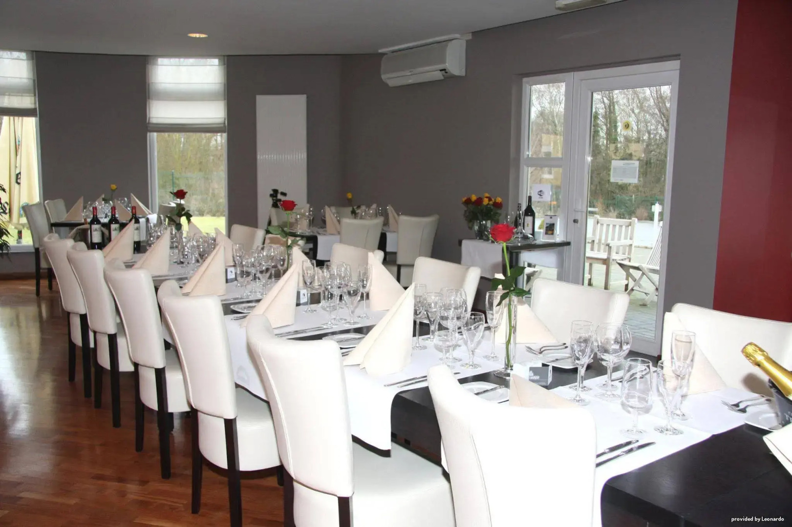 Ibis Styles Charleroi Airport Aero44