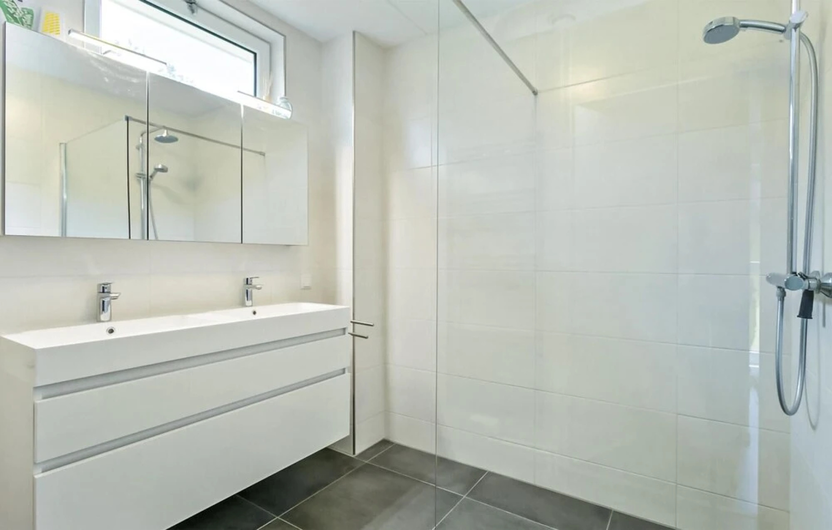 Beautiful Home in Vlagtwedde With Indoor Swimming Pool, Wifi and 3 Bedrooms