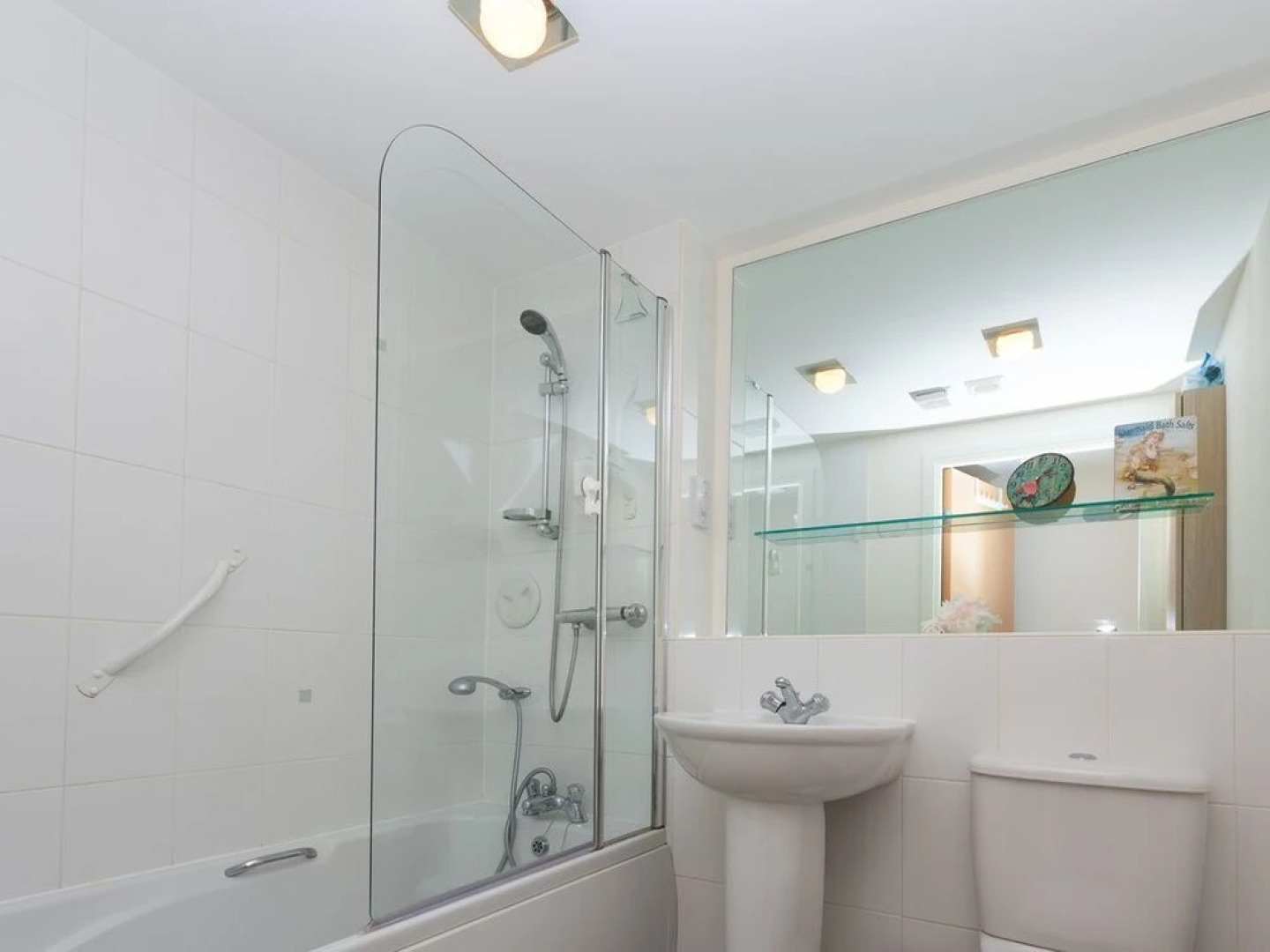 Broomyhill apartment