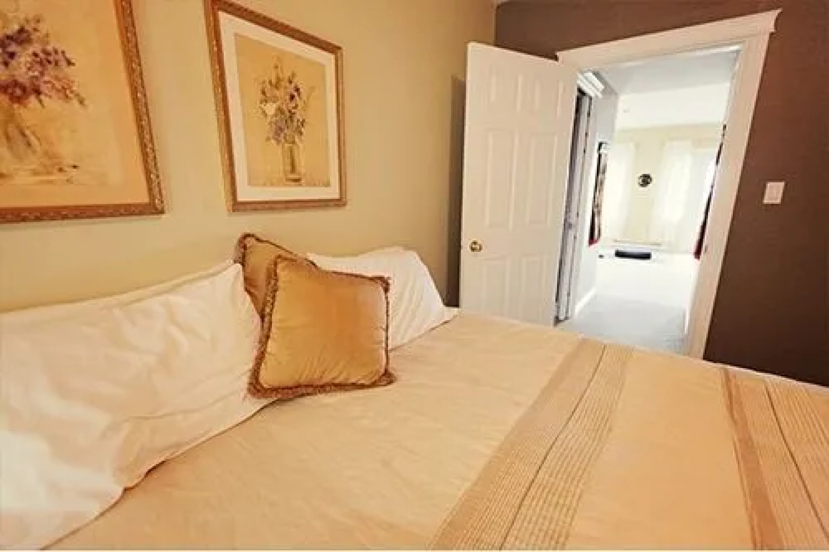 The Lodge at Weir's Beach