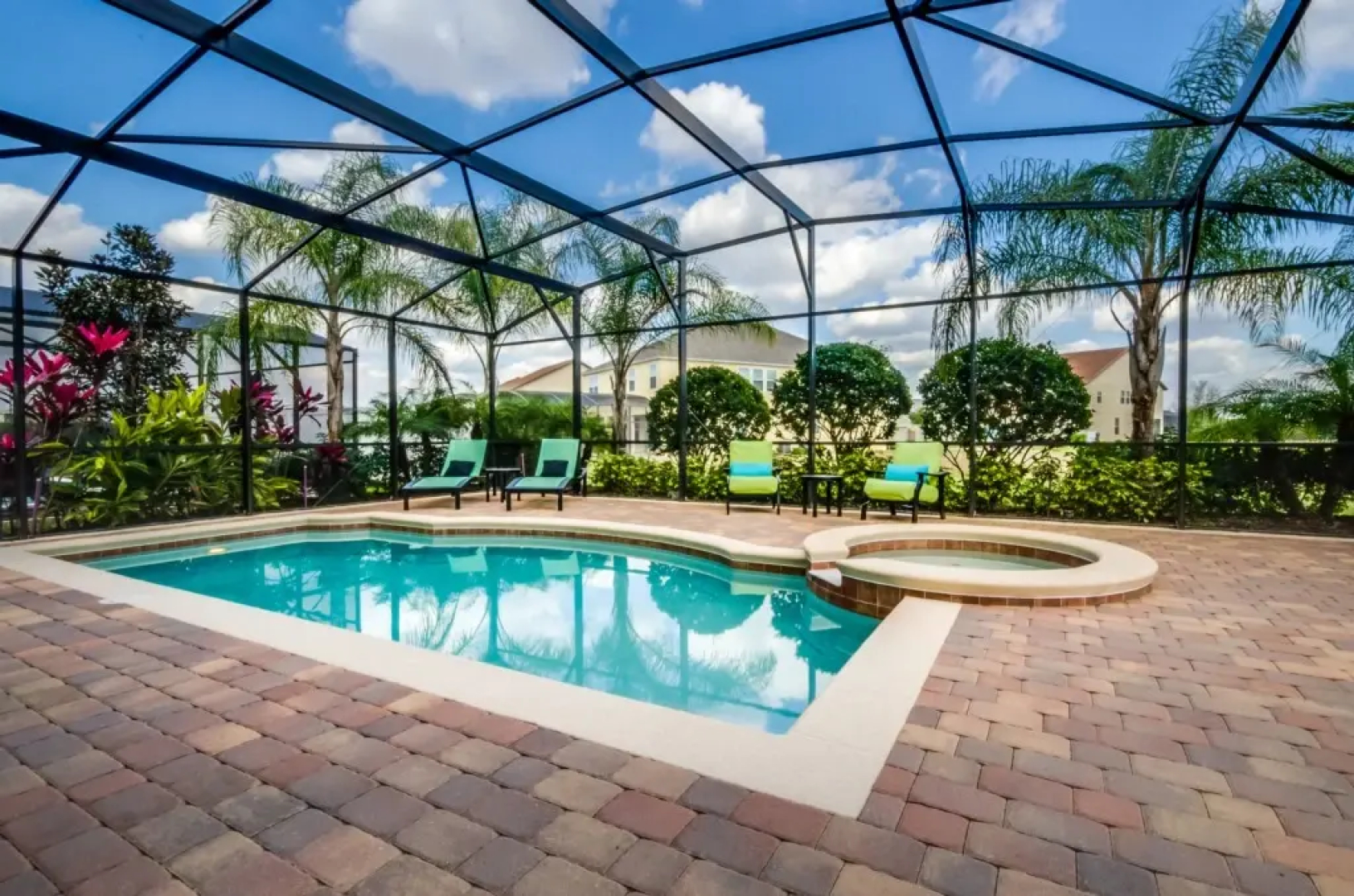 1215yc Stunning Showcase 7 Bed 6 Bath Property