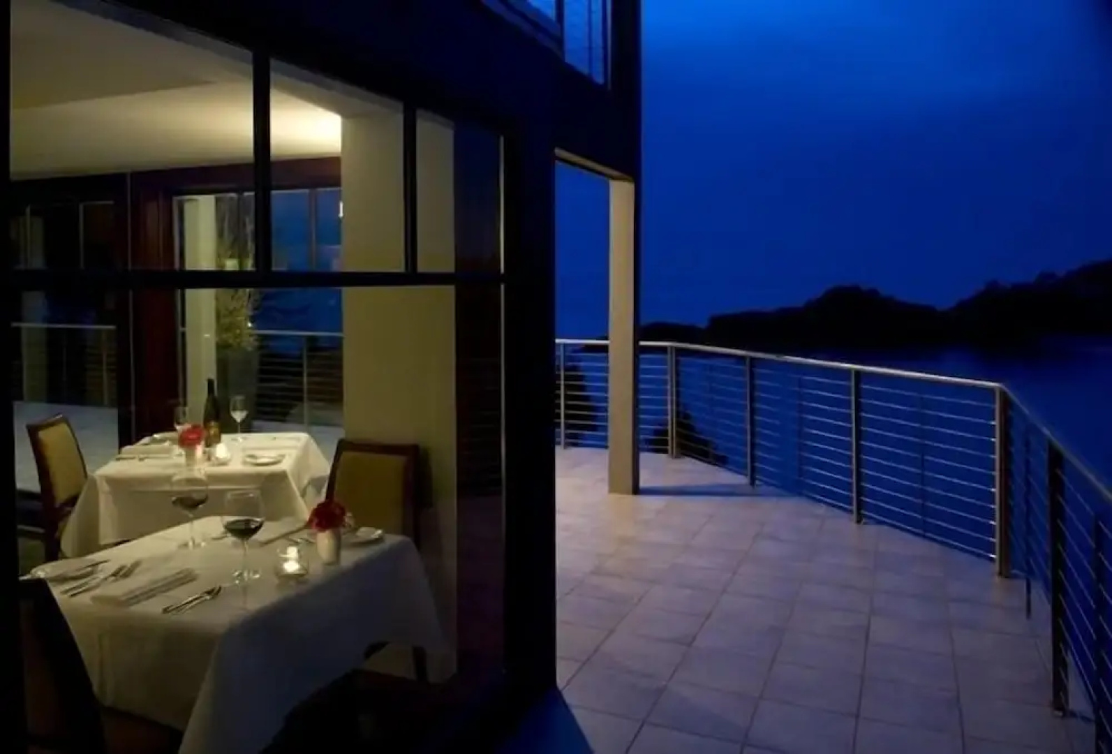 Whale Cove Inn