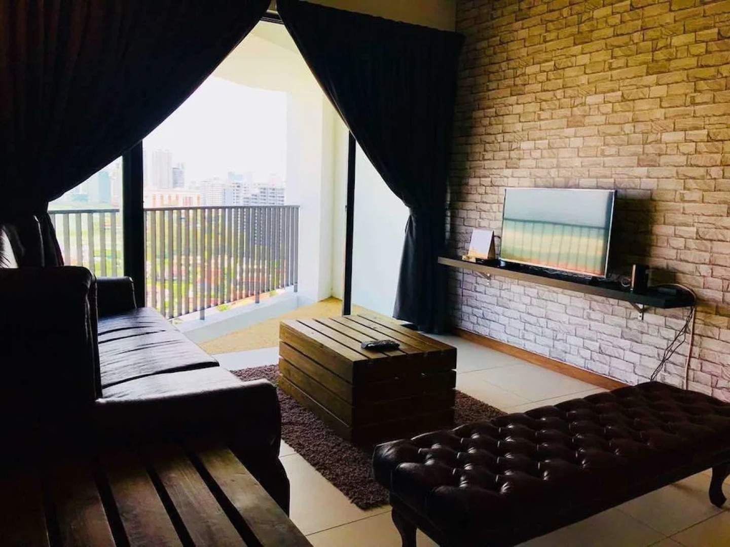 Romantic Mansion at The Landmark