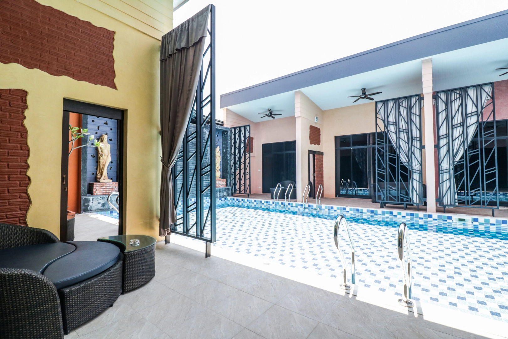 Baan Noppadol Hua Hin Loft Hotel