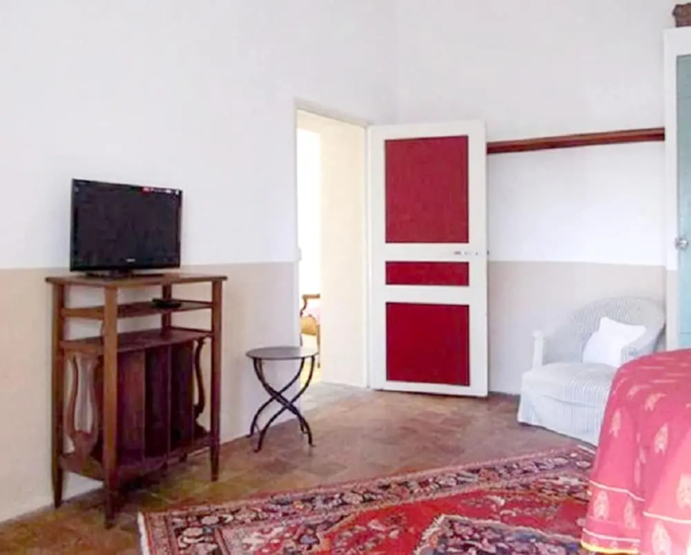 Apartment With one Bedroom in Les Arcs sur Argens, With Furnished Gard