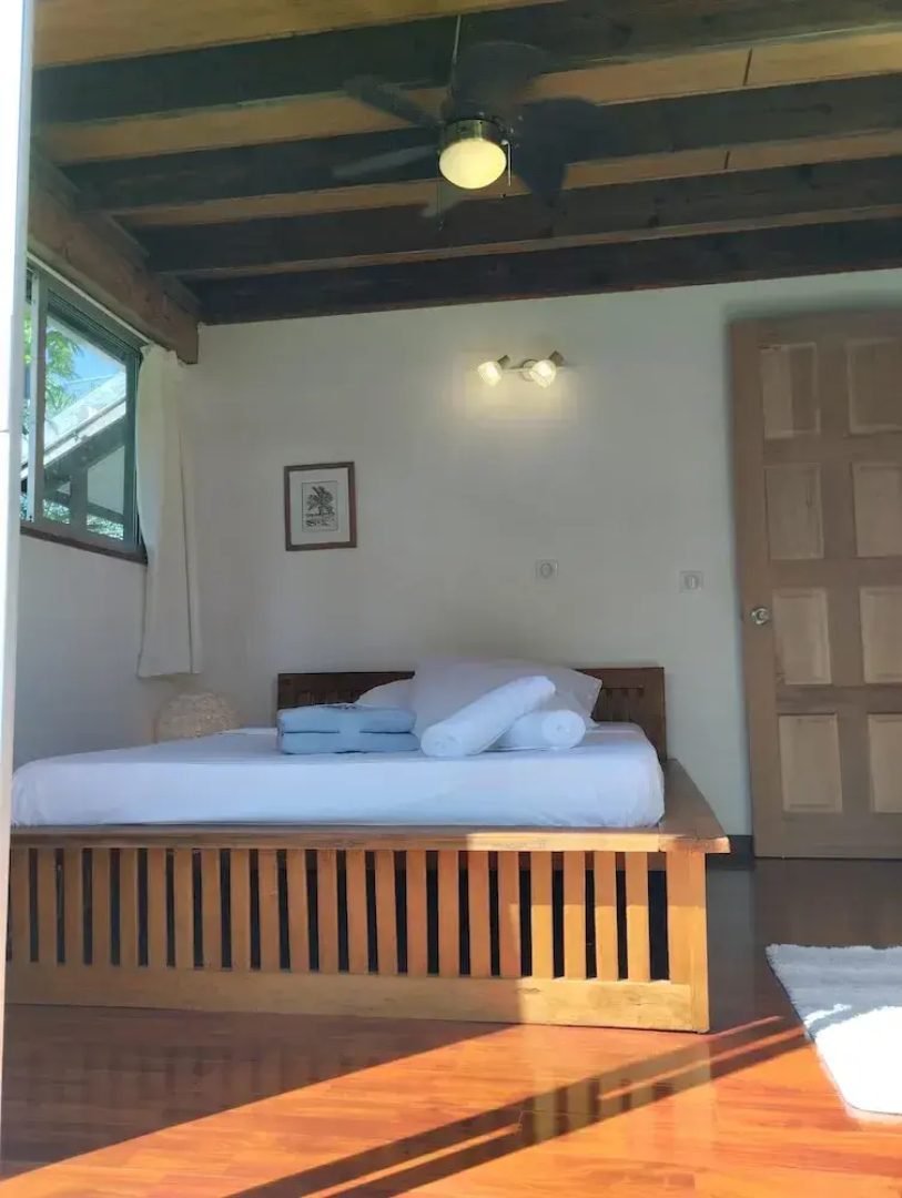 Villa Temae Beach