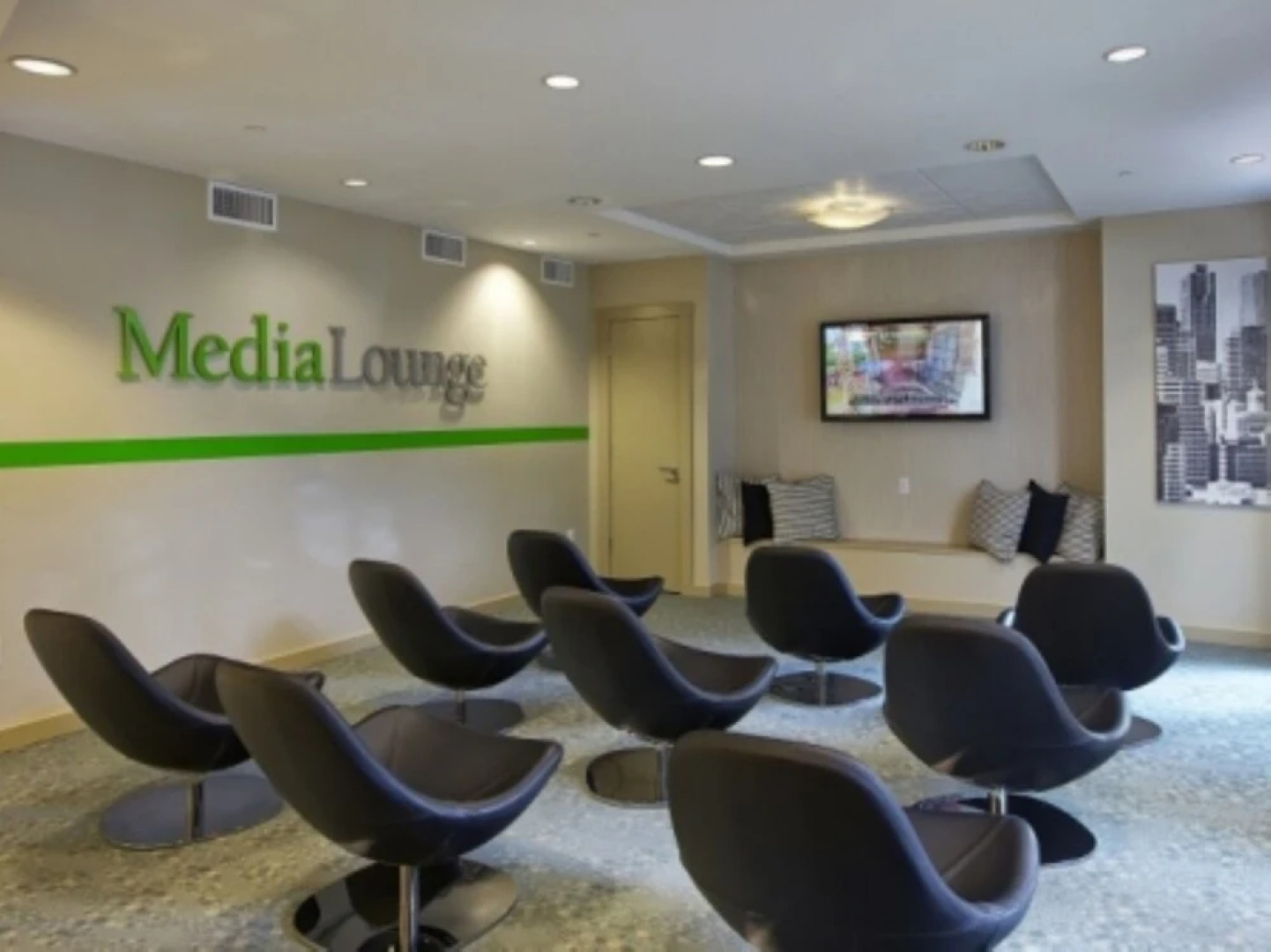 Global Luxury Suites at Broad Street