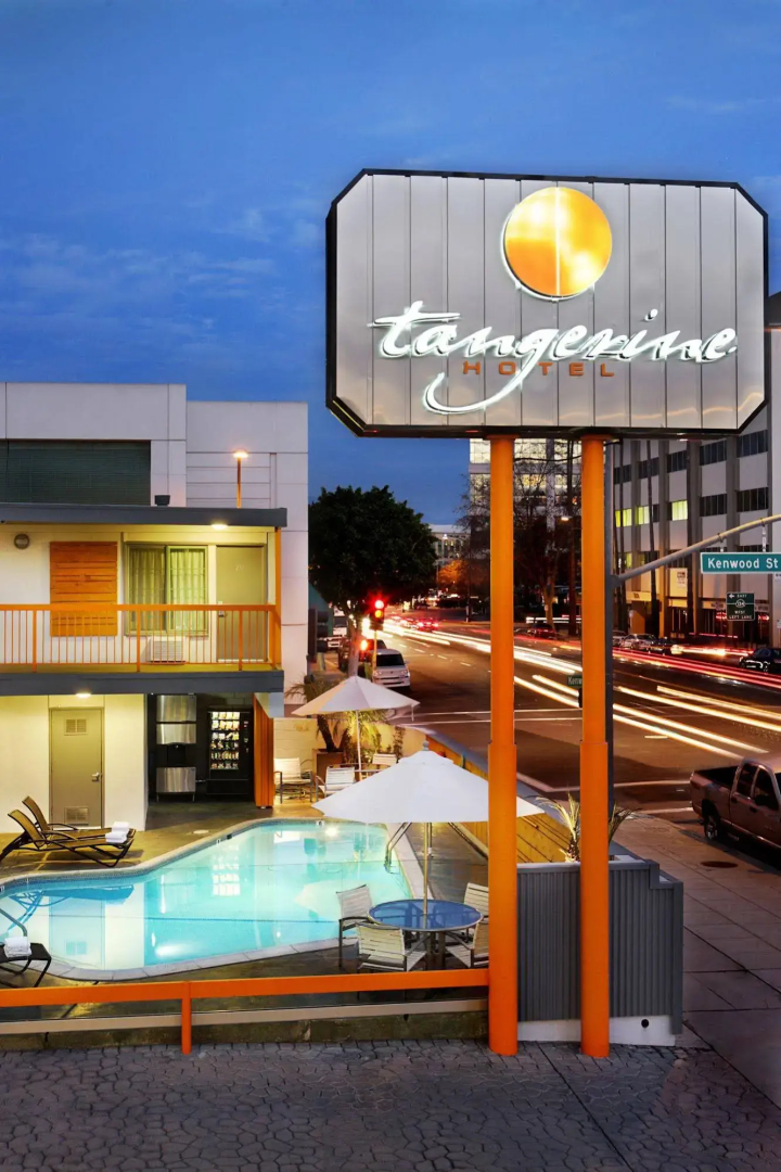 The Tangerine - A Burbank Hotel