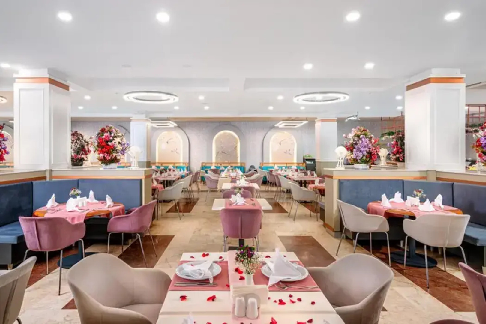 Side Story Resort & Spa