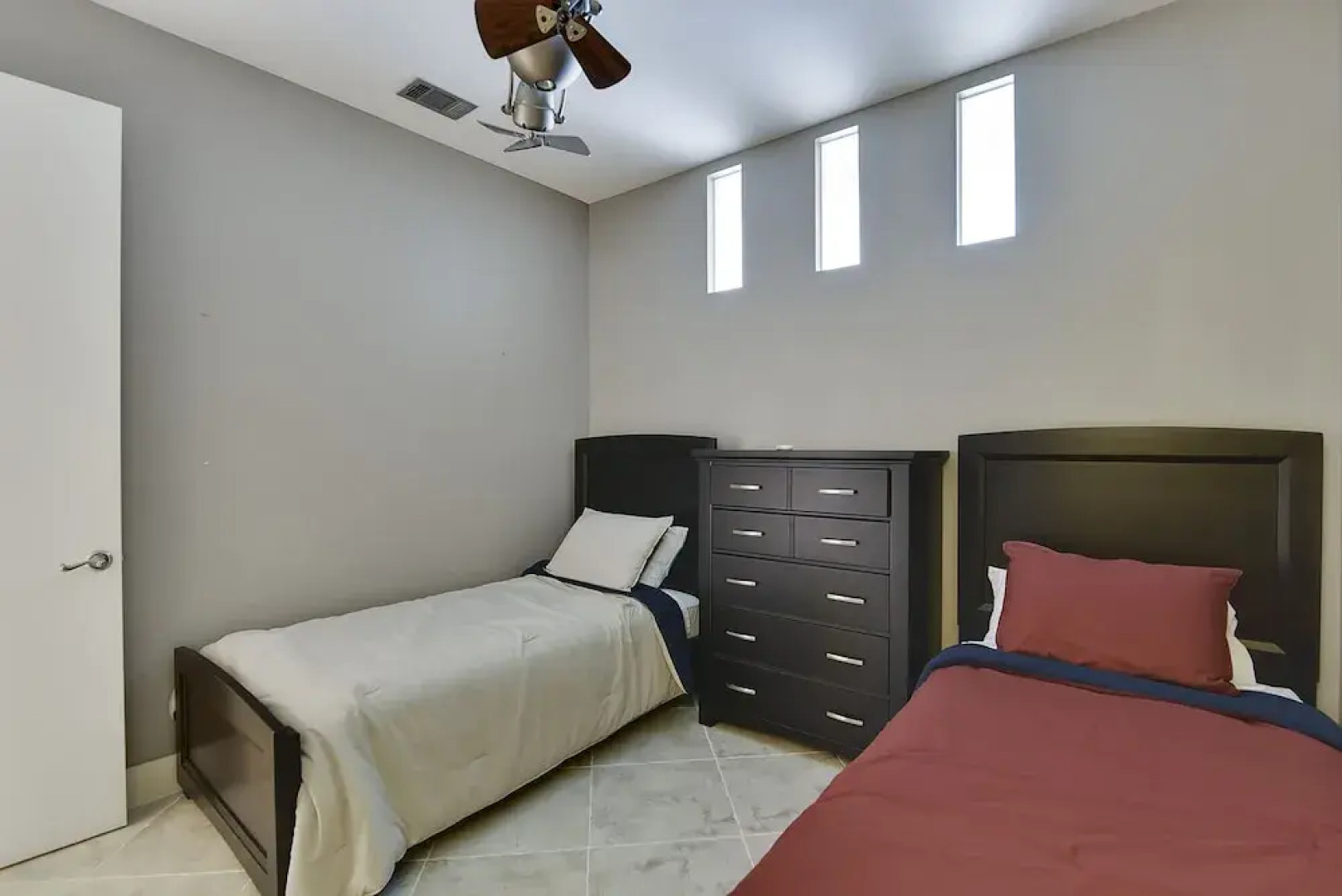 Diamond Beach 708 - Kohinoor