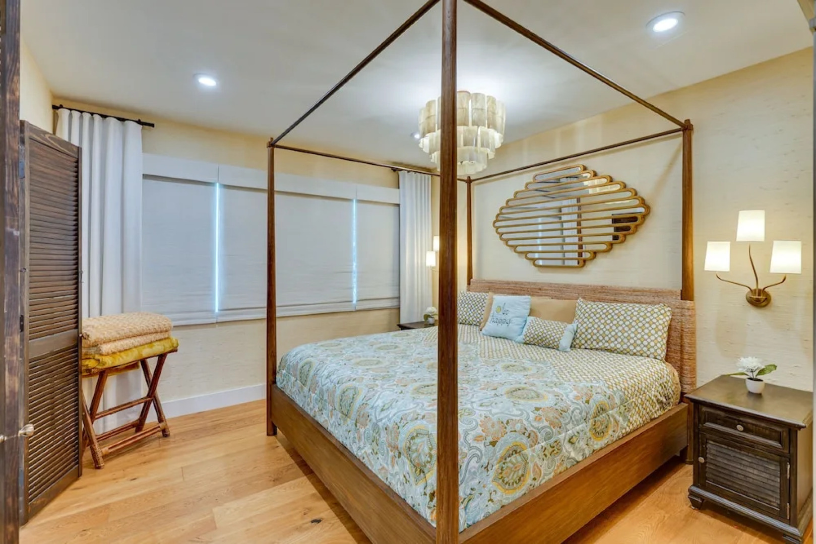 Hawthorne Home w/ Covered Patio & Basketball Court