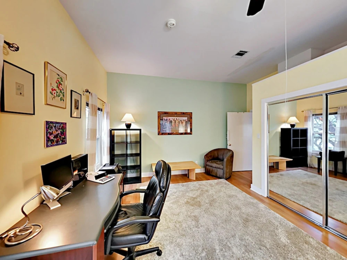 Huge Lake Travis - 4 Bedroom Home