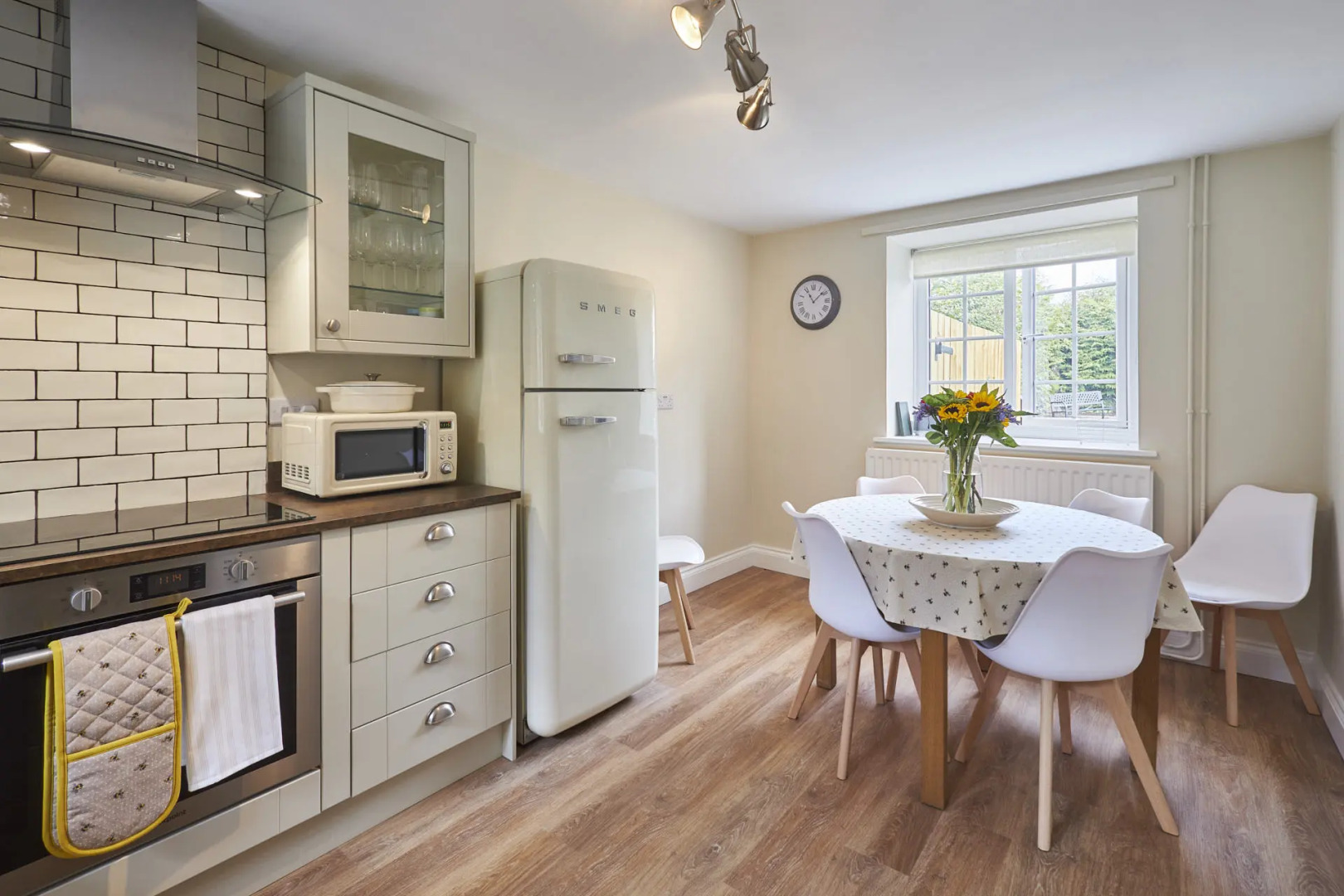 Host Stay North Cottage