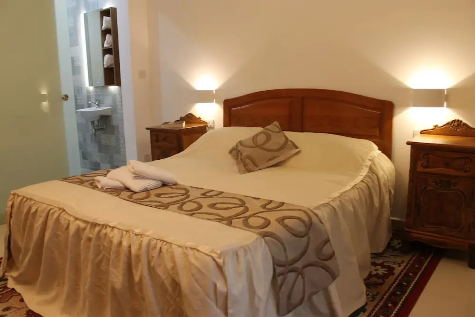 One - Seaview Apartment